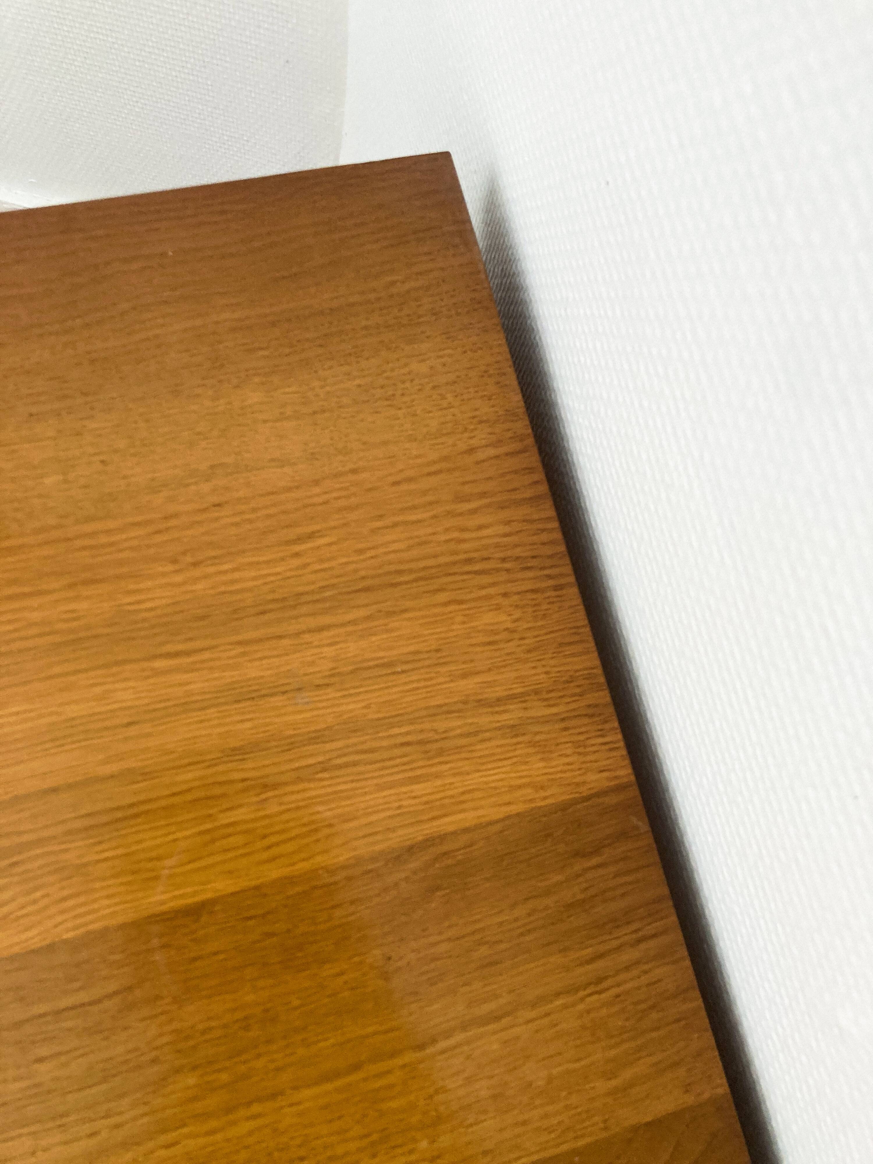 Petite table carrée en chêne massif, 50 × 50 cm