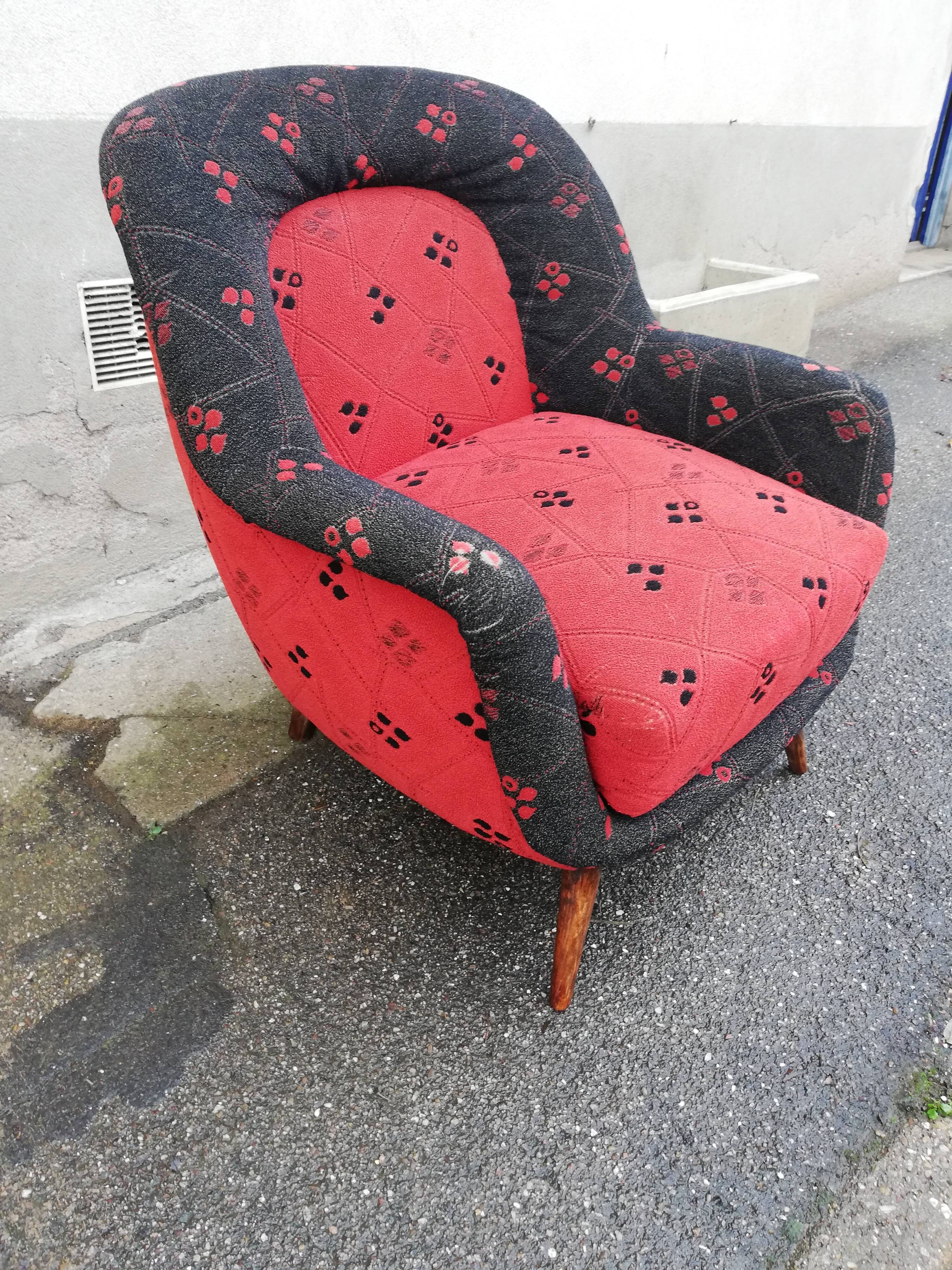 Fauteuil année 50 rouge et noir pieds compas