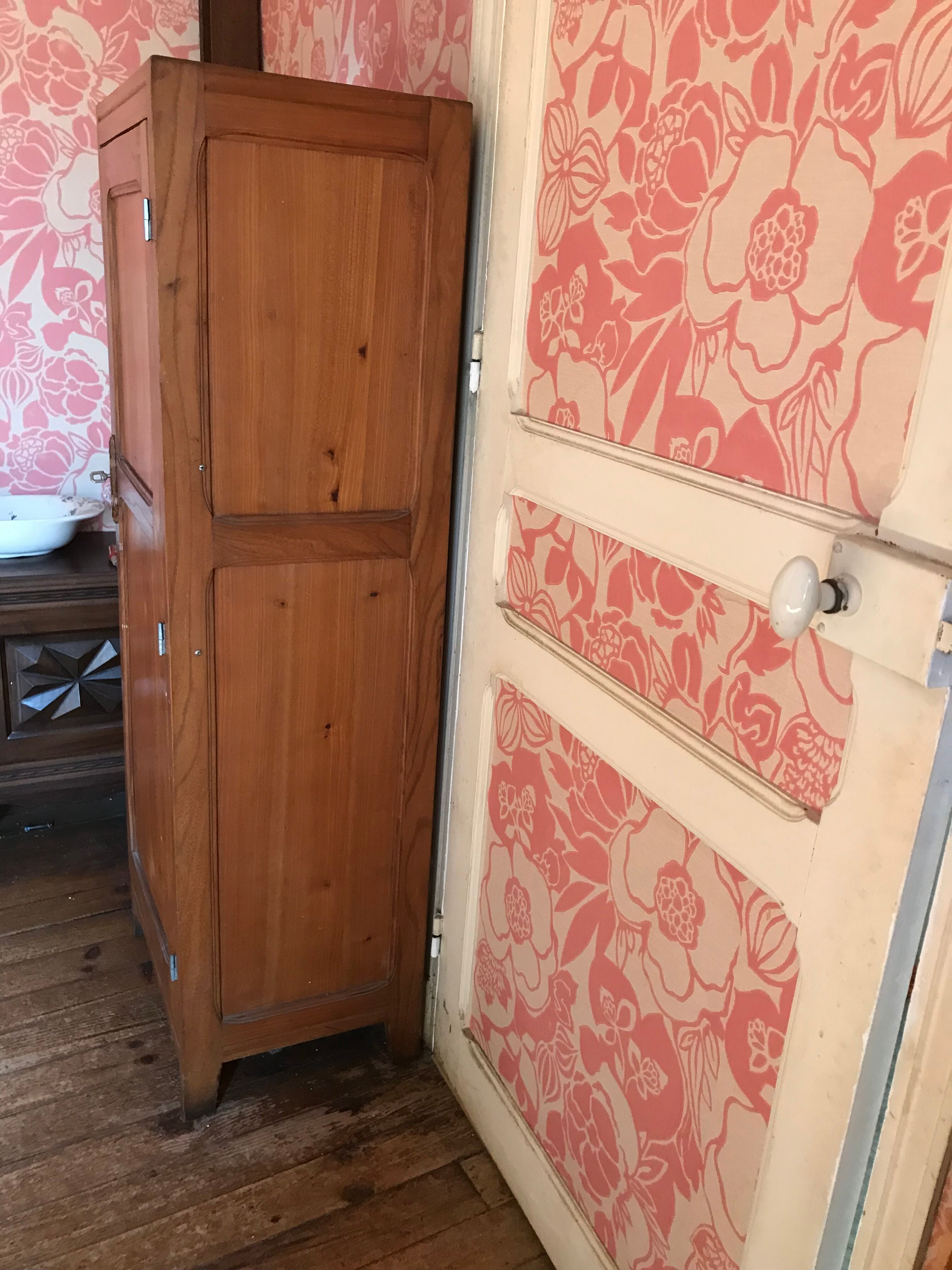 Armoire