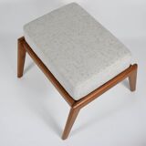 Fauteuil scandinave restauré avec repos-pieds, icône des années 60, tissu marron, teck