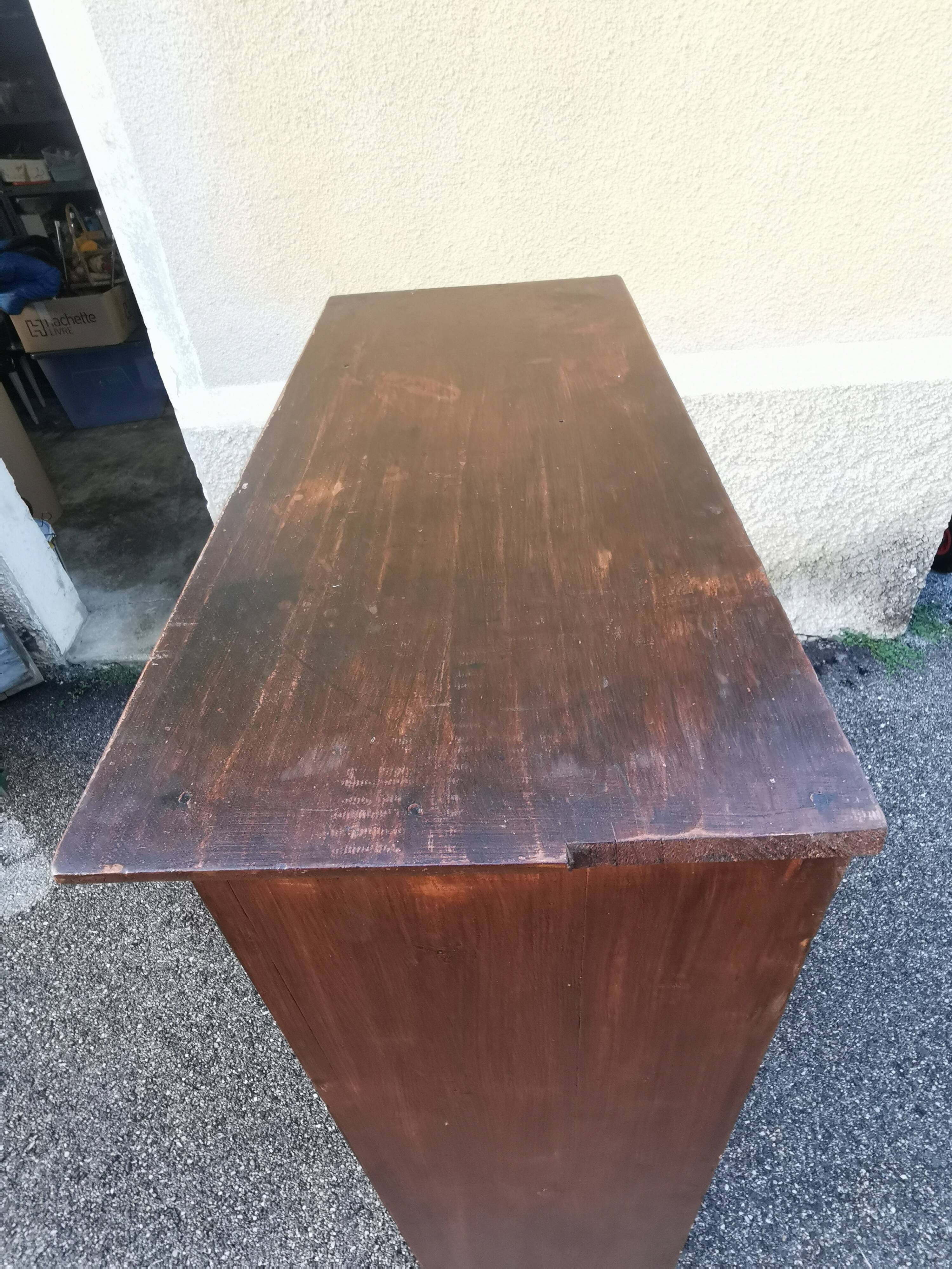 Antique sideboard with 1 door