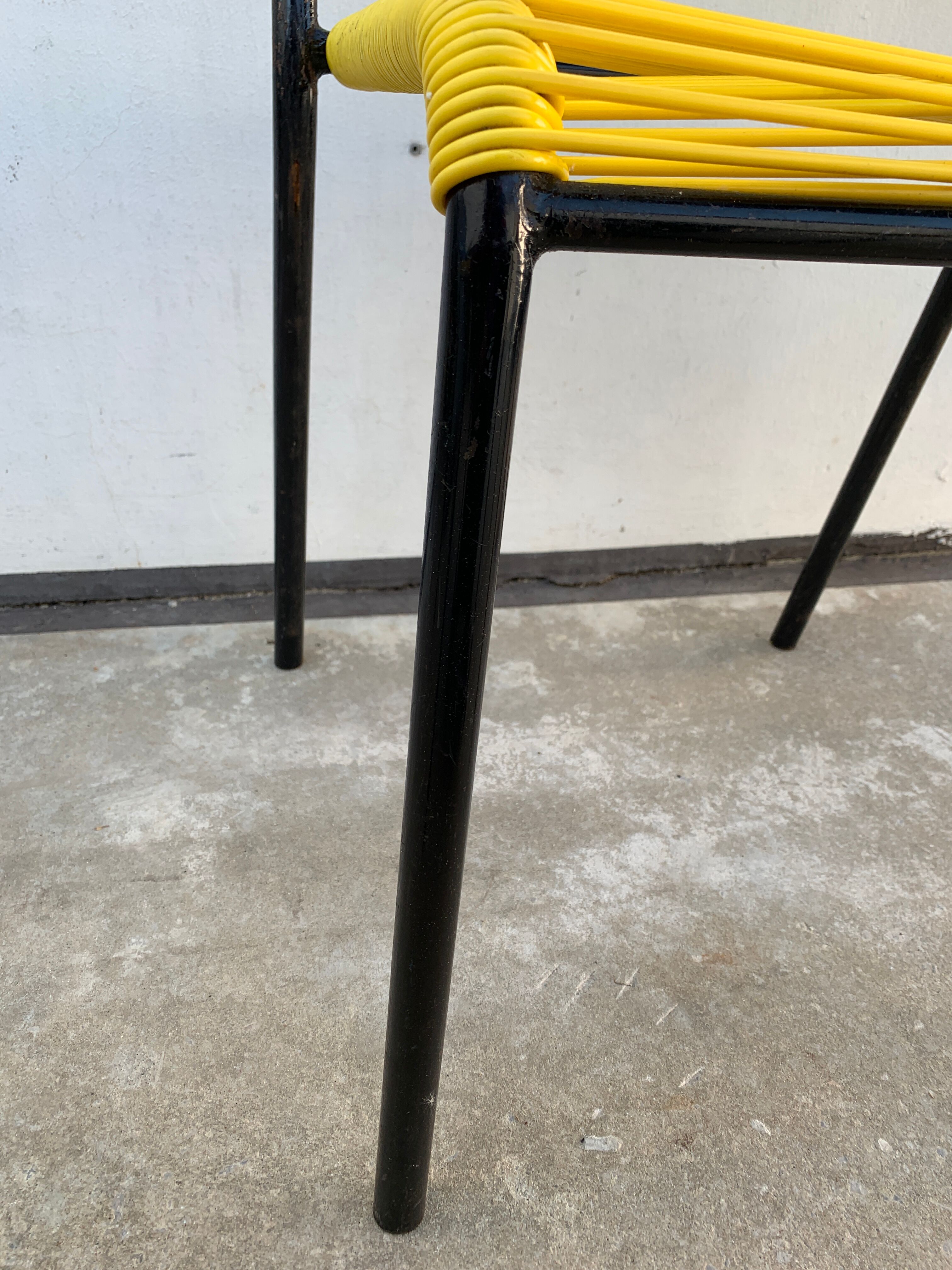 4 yellow scoubidou chairs, 1950