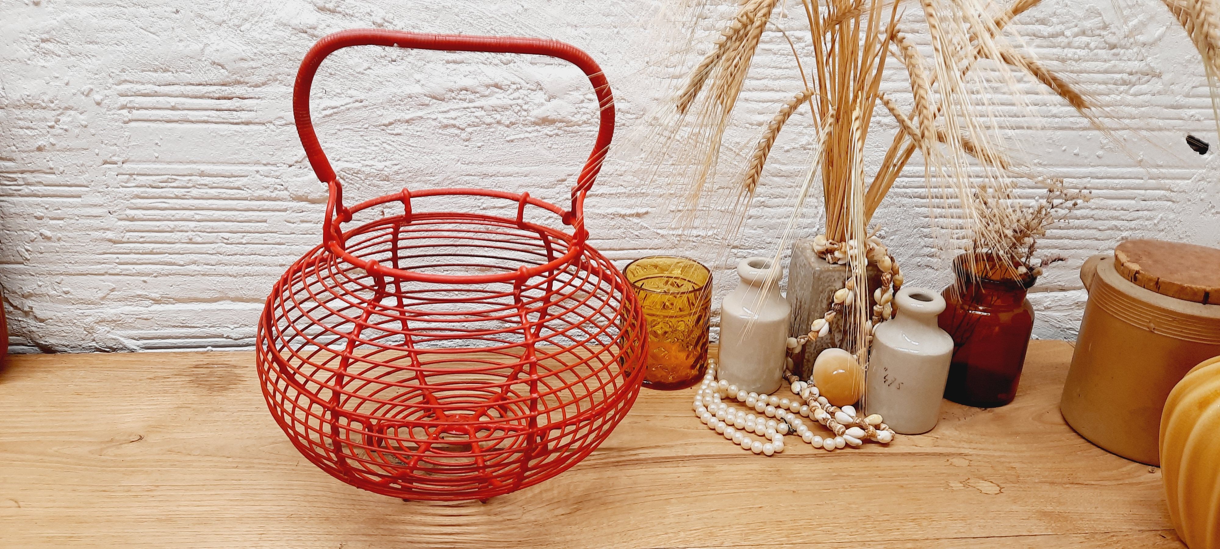 Vintage egg basket