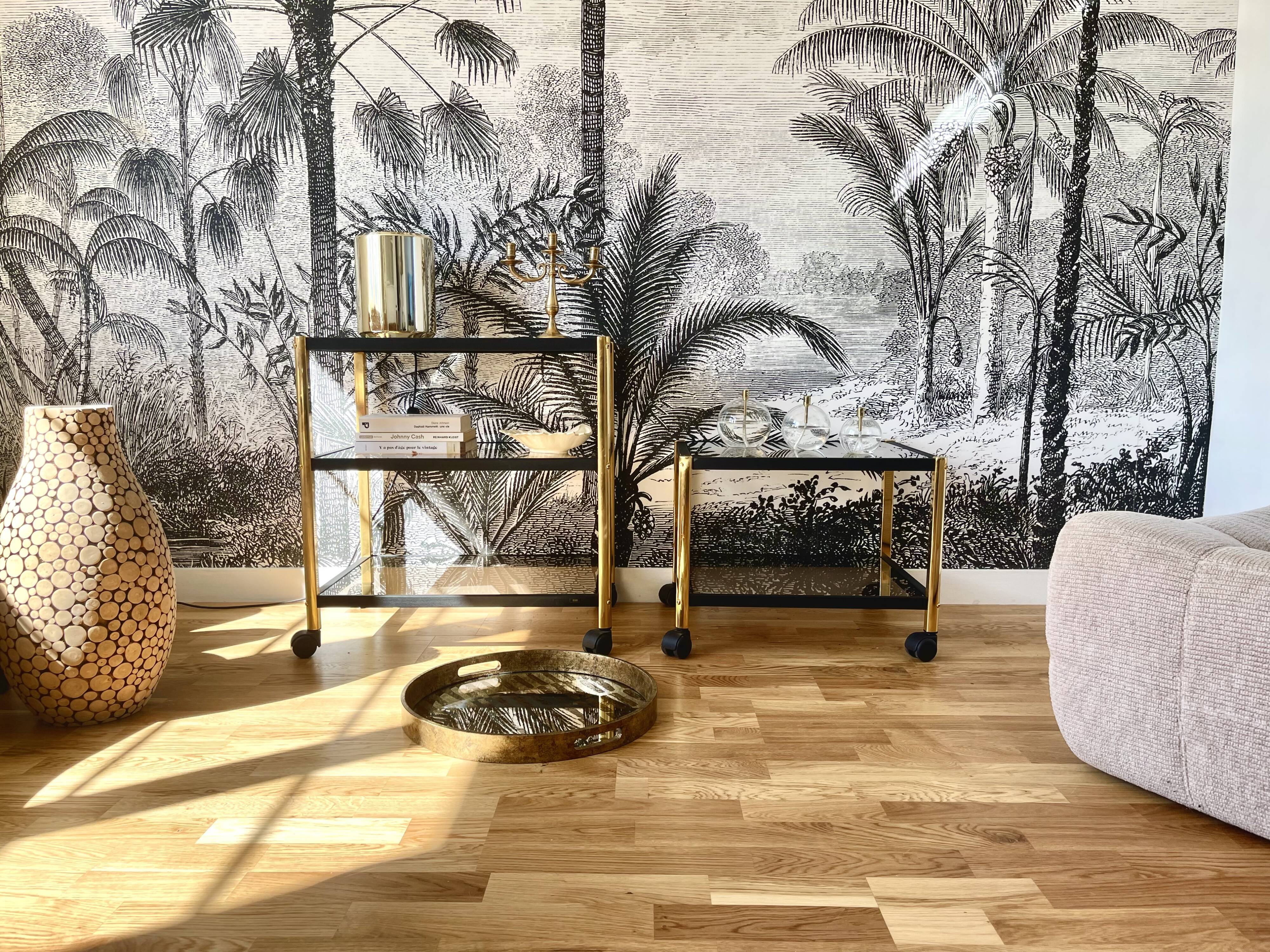 Glass and metal service 1980