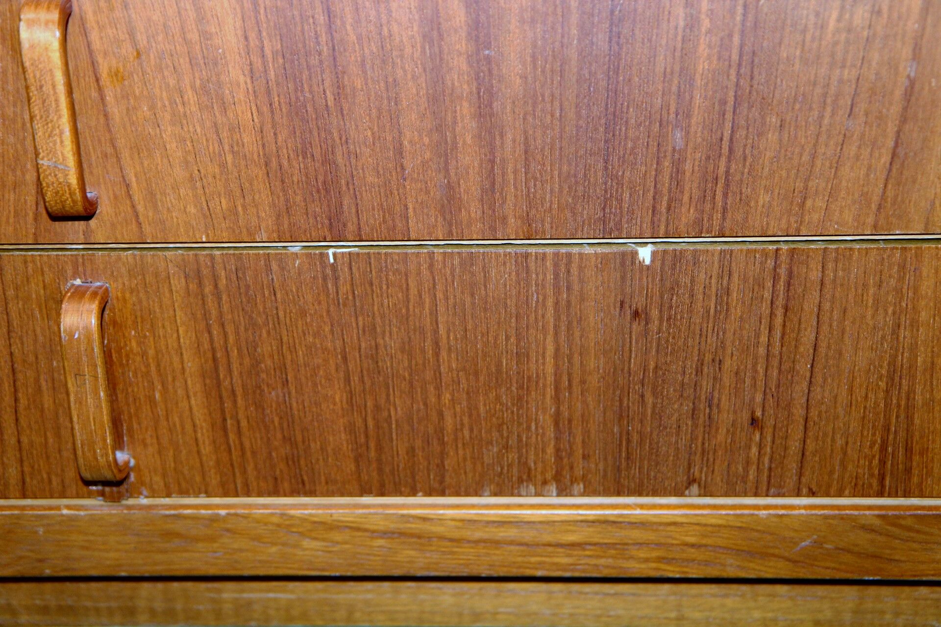 Commode scandinave en teck Bodafors Suède 1960
