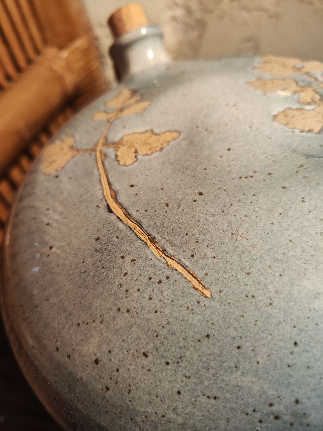 Wall vase la borne, contemporary sandstone