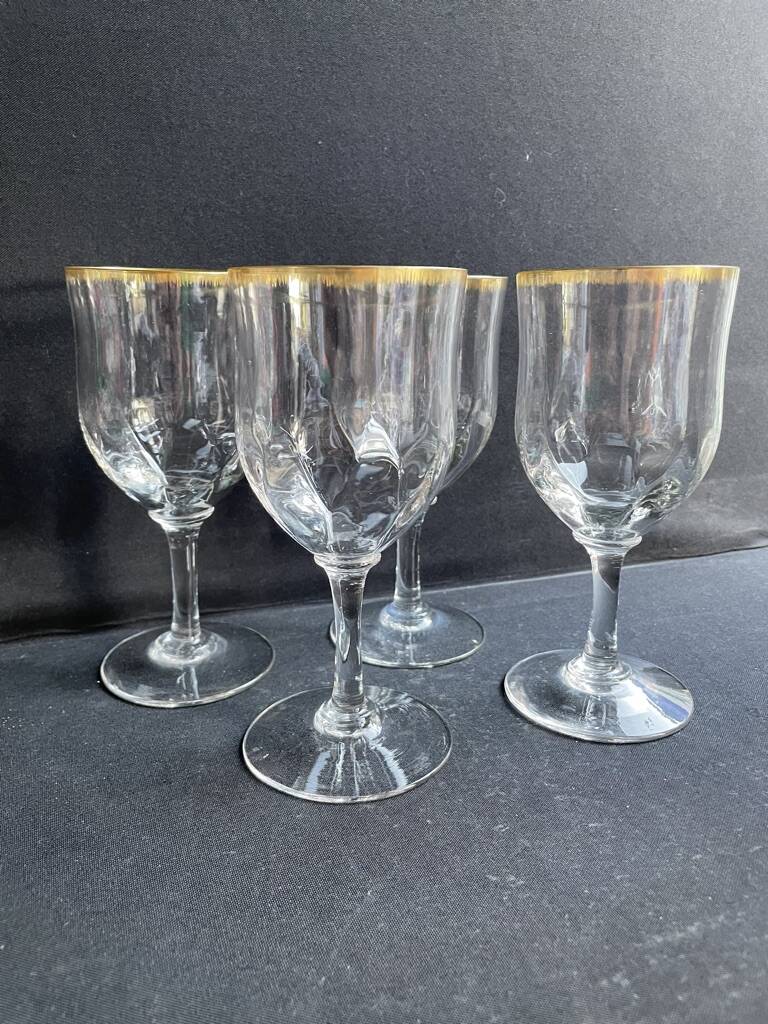 4 Daum water glasses with gold putoises