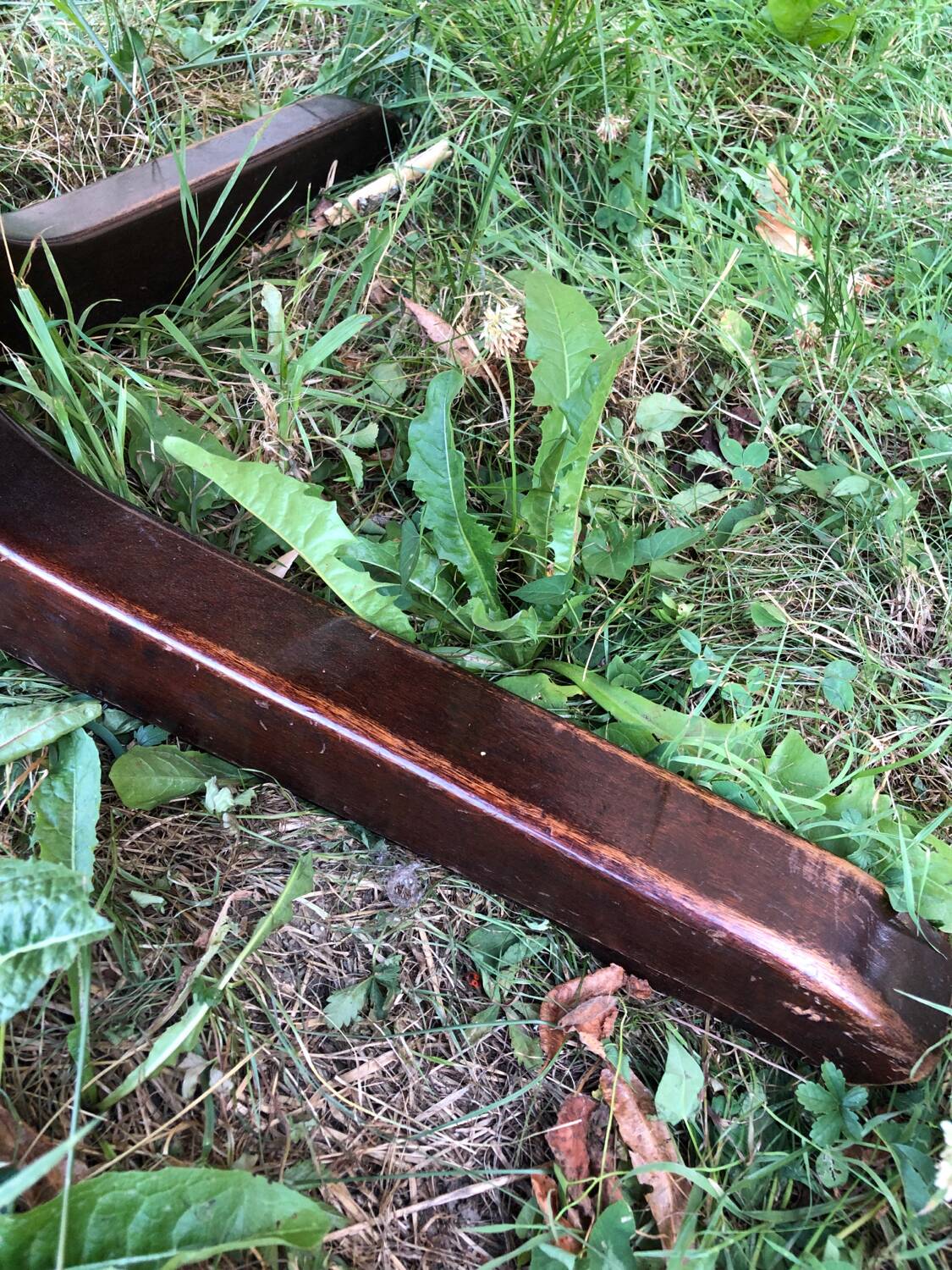 Baumann round extendable table