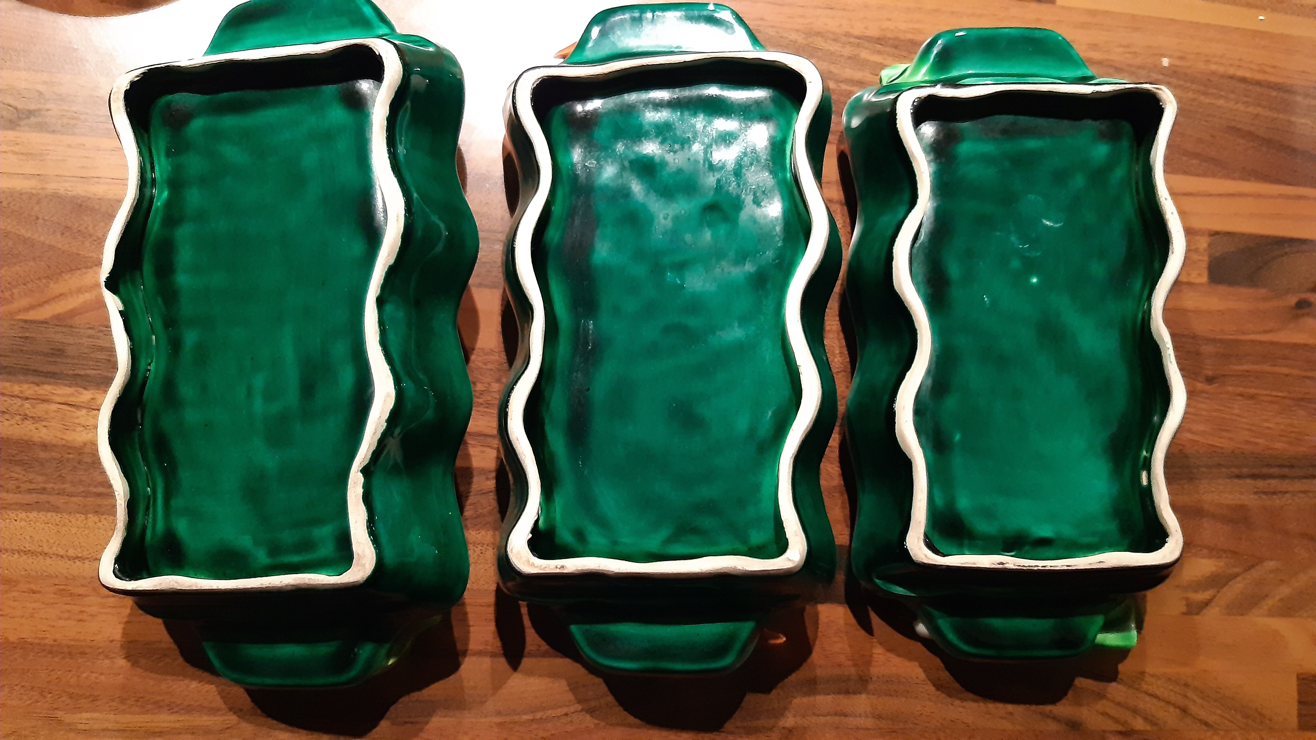 Ramequins in dabbling, 1950