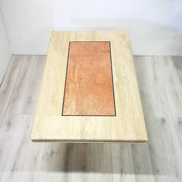 Table en marbre et rose et traverstin Hollywood regency Italie années 1970