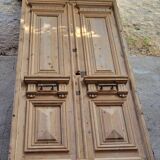Double Haussmannian doors