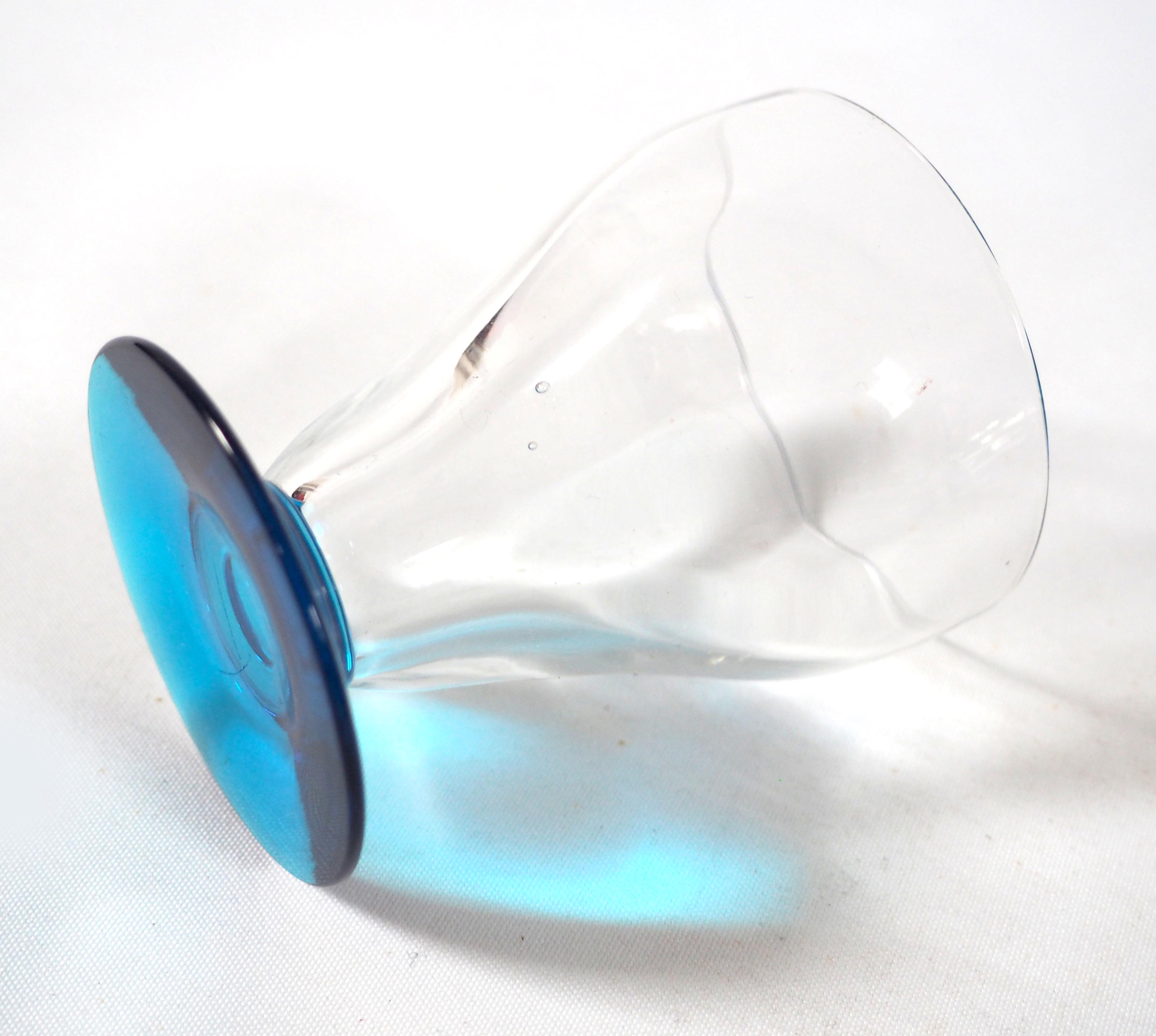 Set of 6 blue stemmed glasses