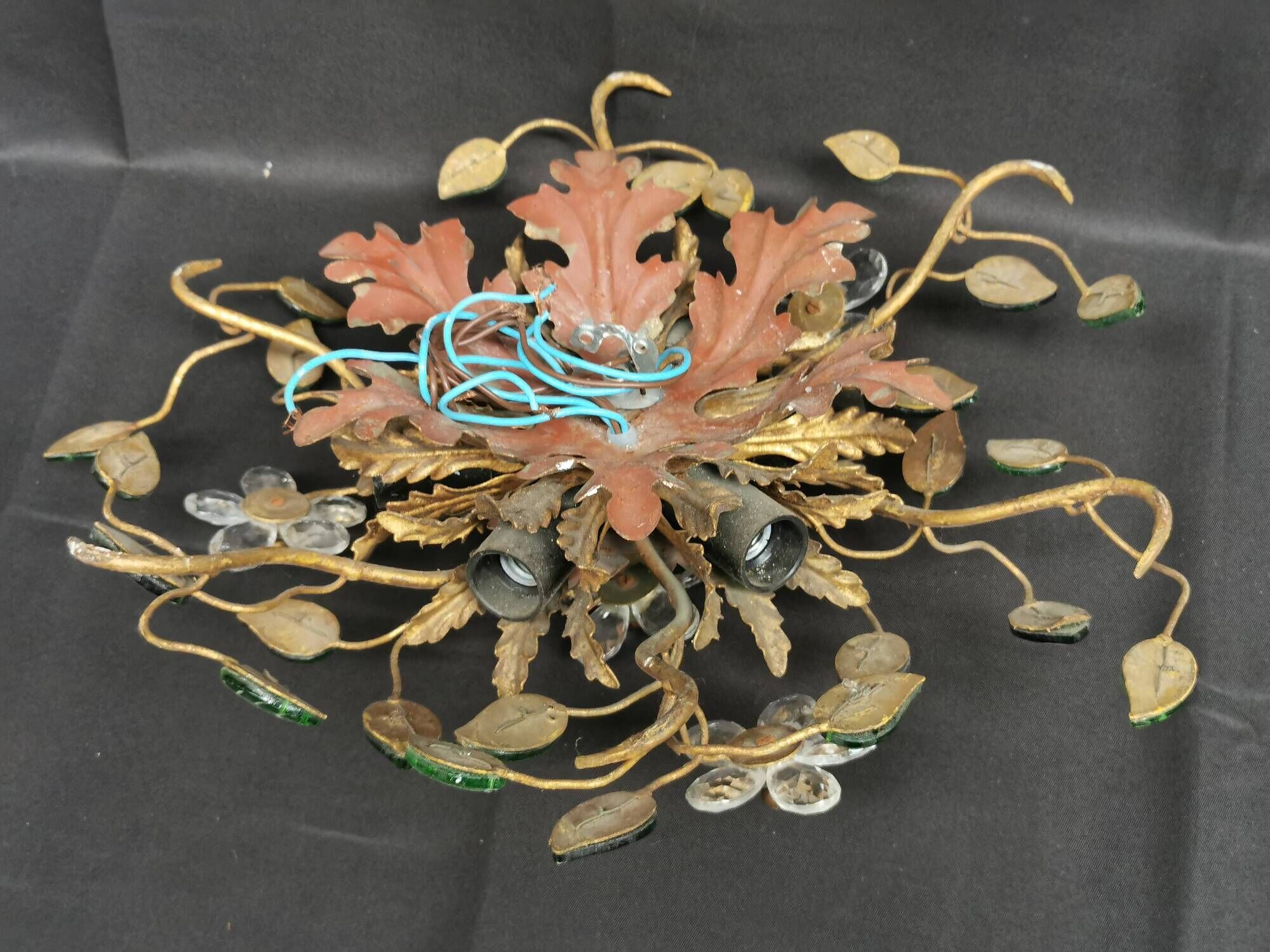 Vintage 70's ceiling light / wall lamp, gold metal leaves and glass flowers