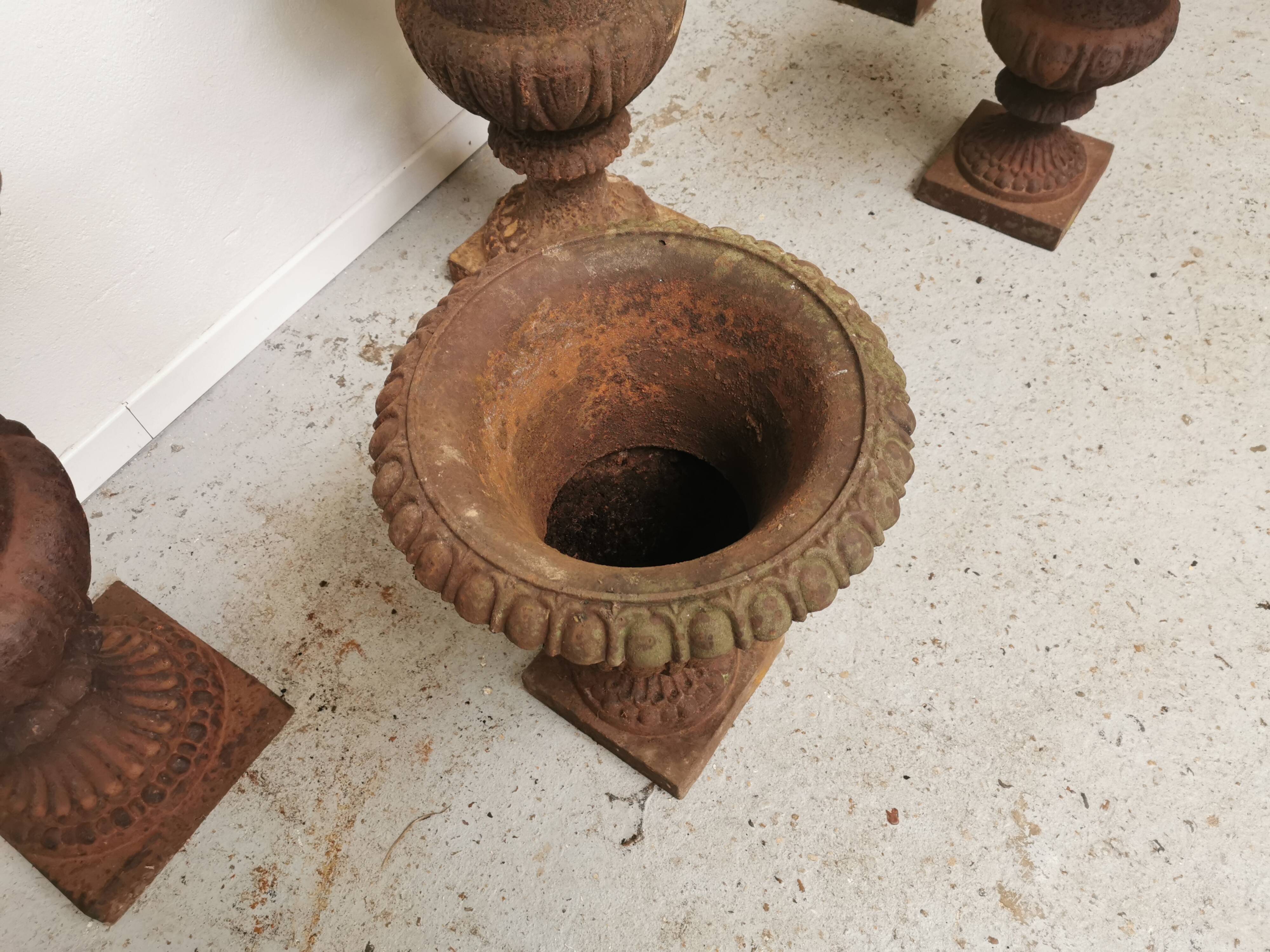 Paire de vase Médicis en fonte 50cm