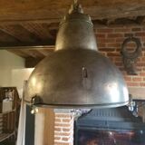Lustre industriel