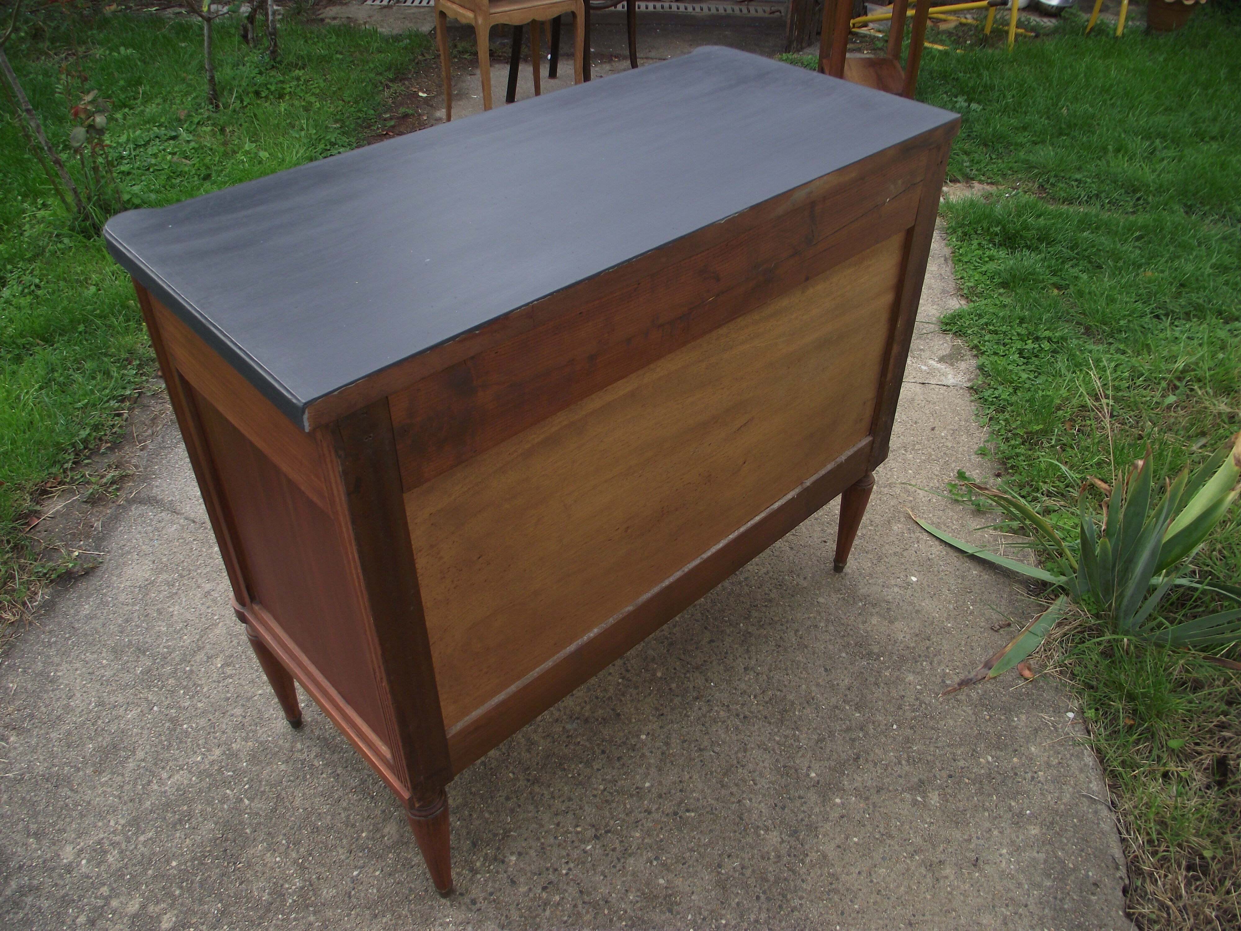 Louis XVI mahogany chest of drawers