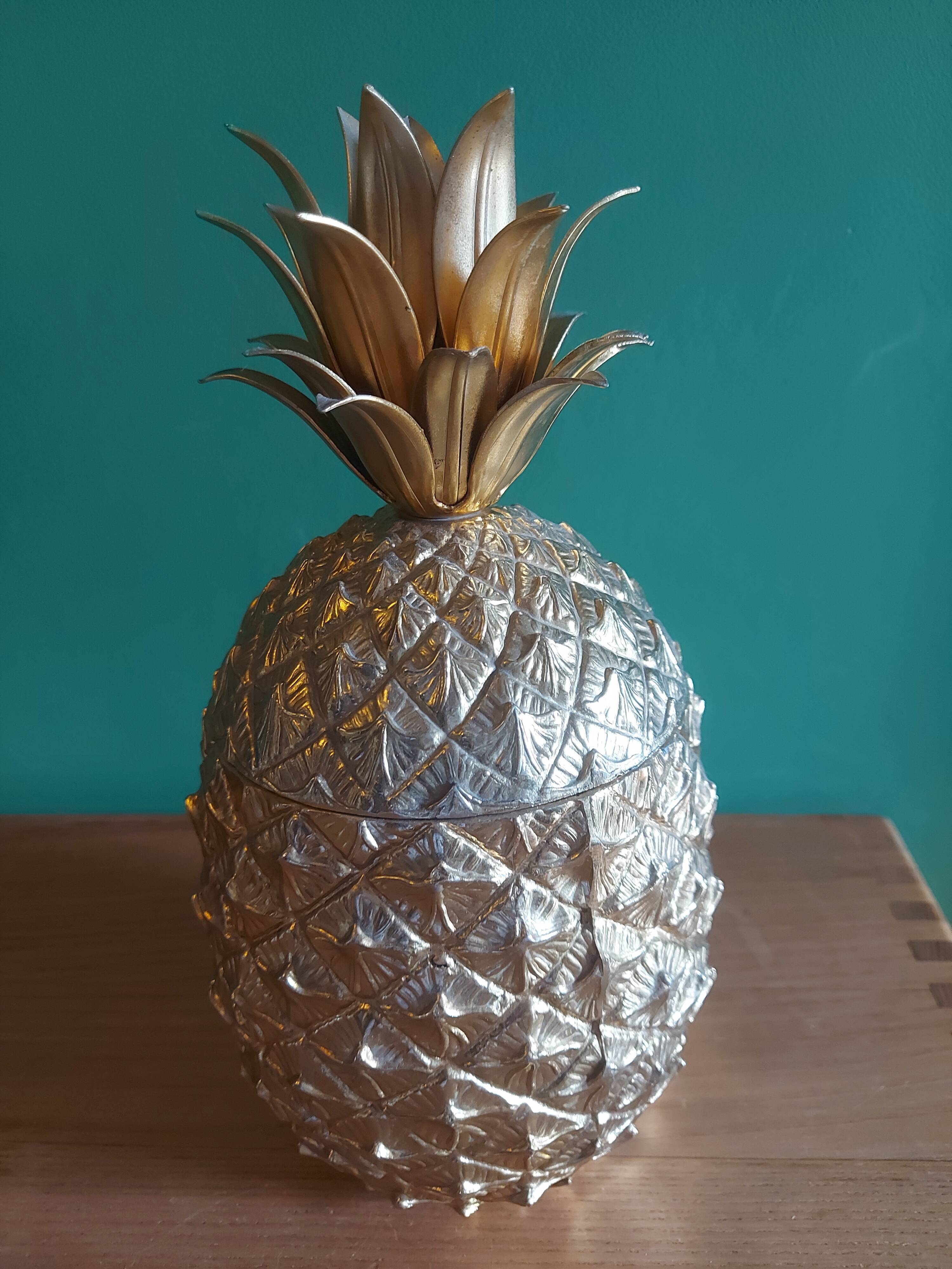 Pineapple ice bucket in golden metal Mauro Manetti