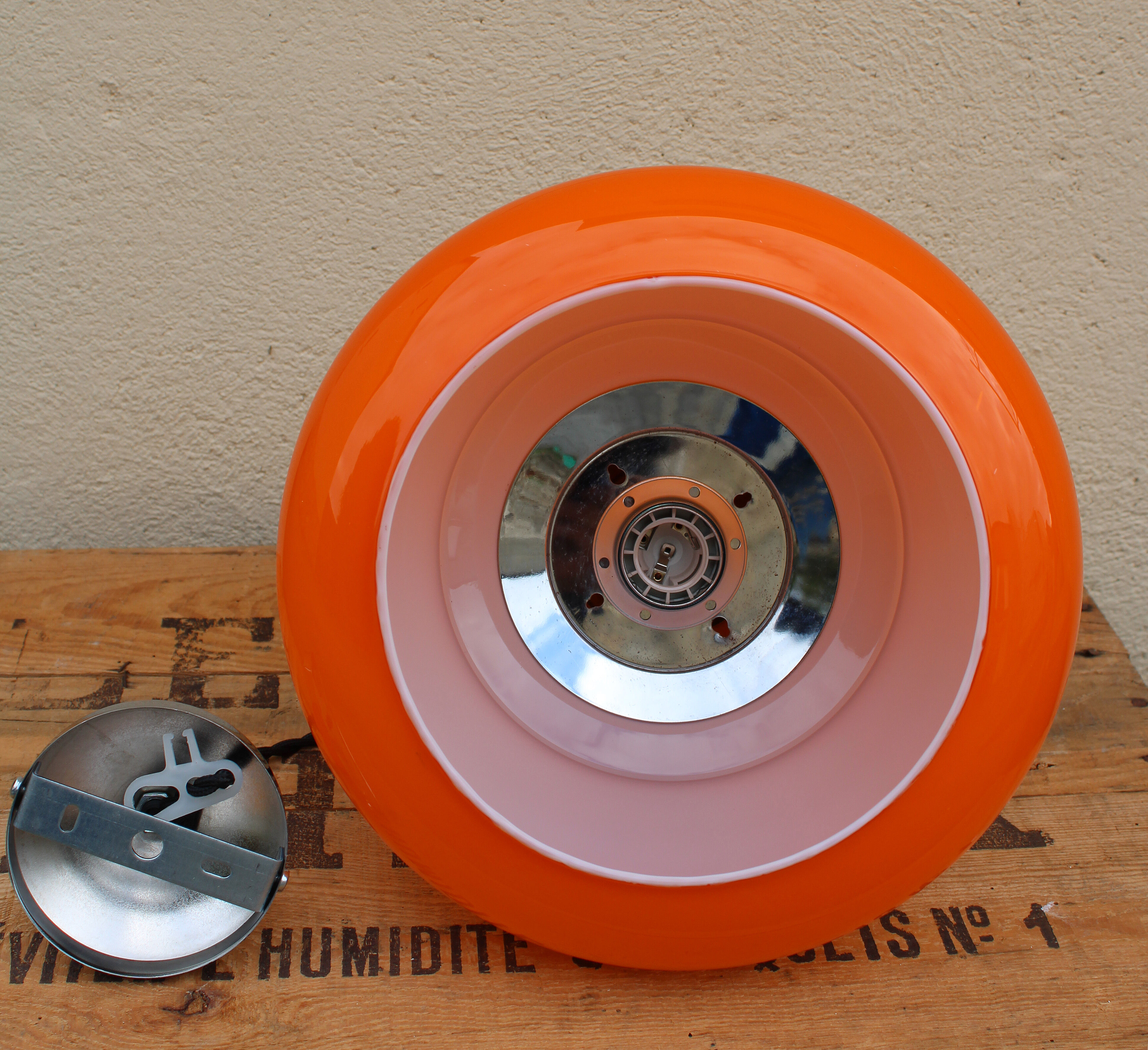 Suspension space age in orange opaline