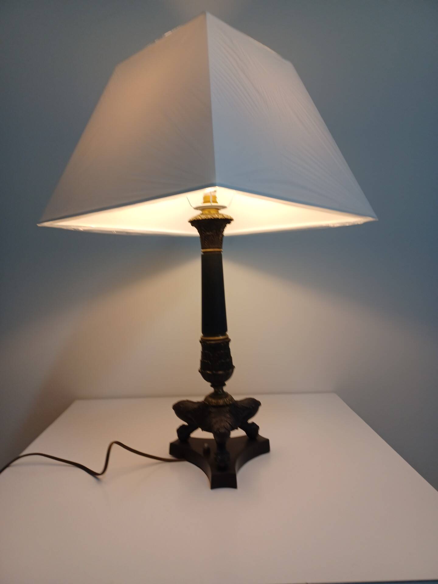 Antique lamp base with lion's paw - Restoration Period - Empire
