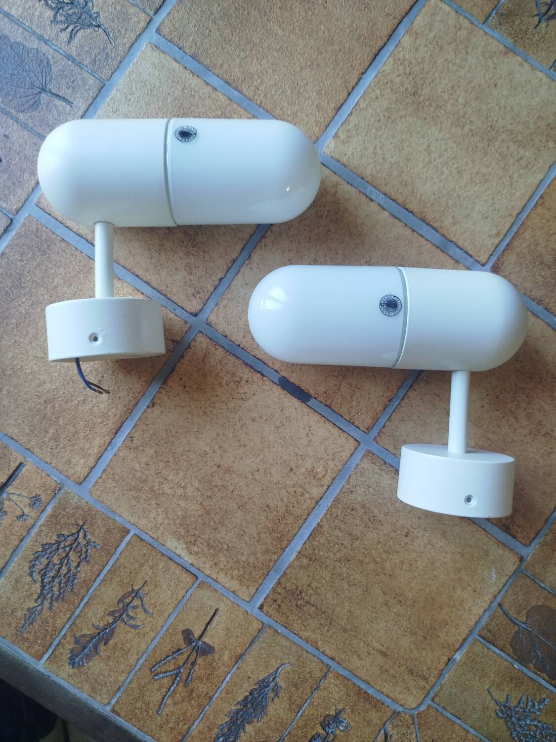 Paire d’appliques ikea östanå – design inma bermudez