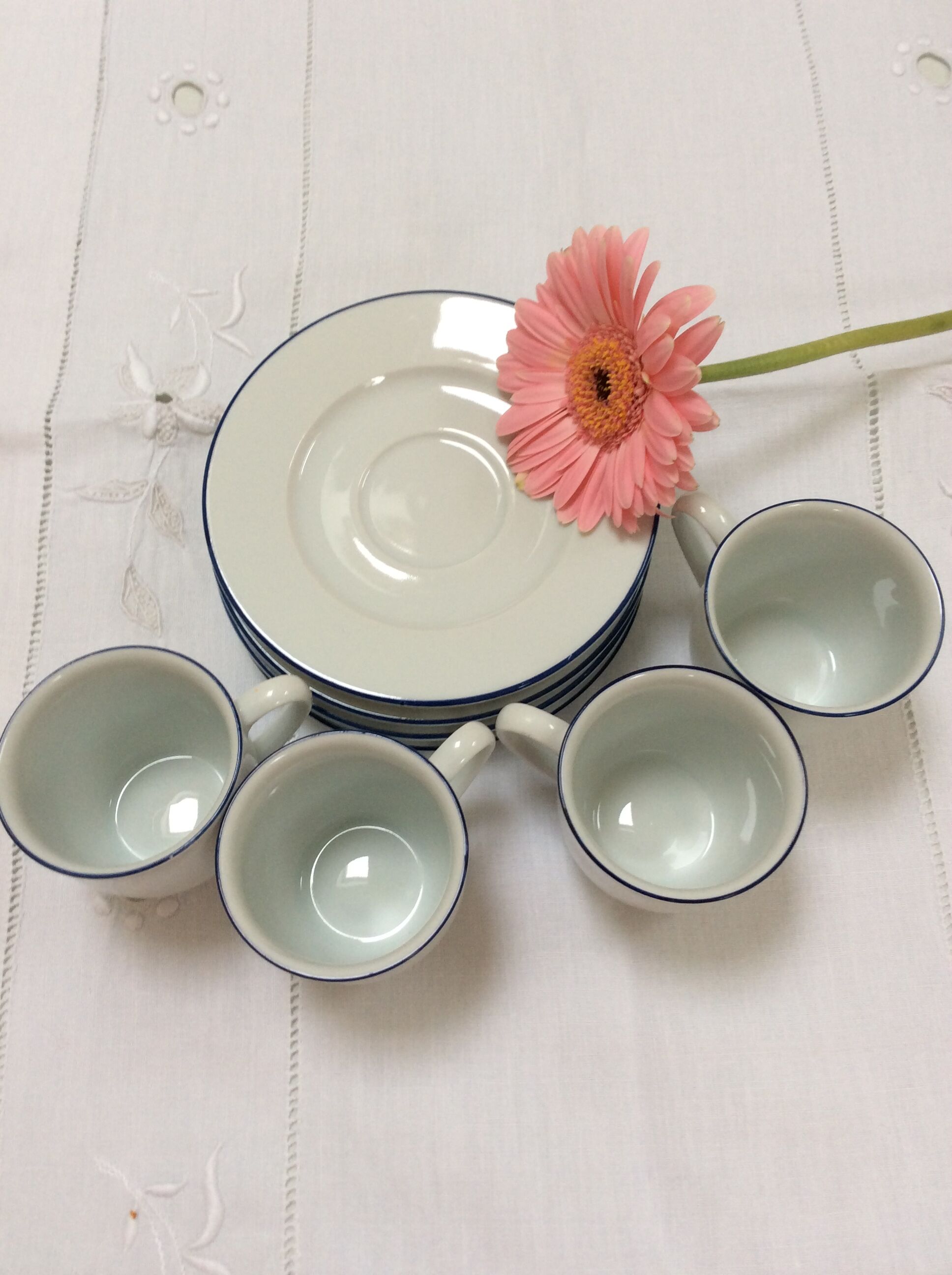 Elegant service to coffee Guy Degrenne