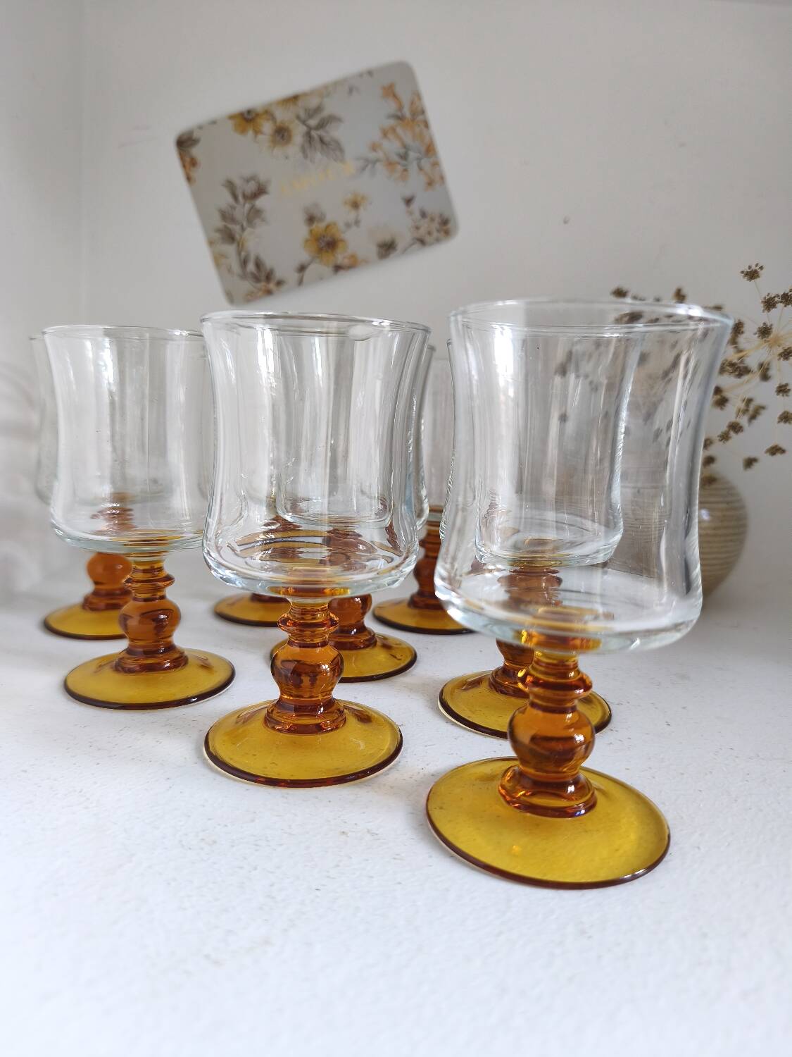 Set of 8 amber glasses