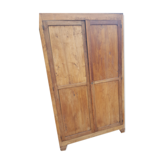 Raw wood wardrobe