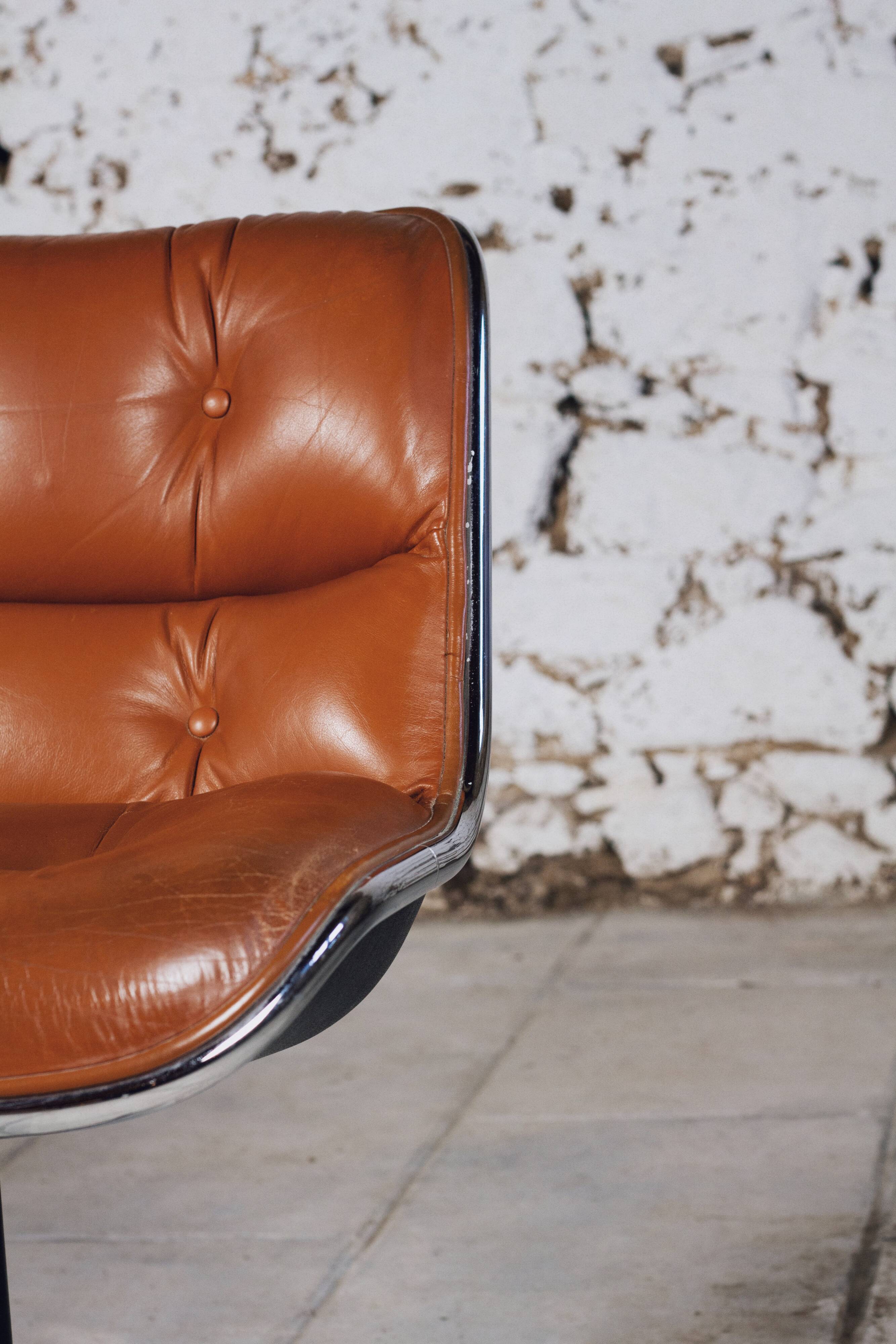 Pollock executive armchair, KNOLL