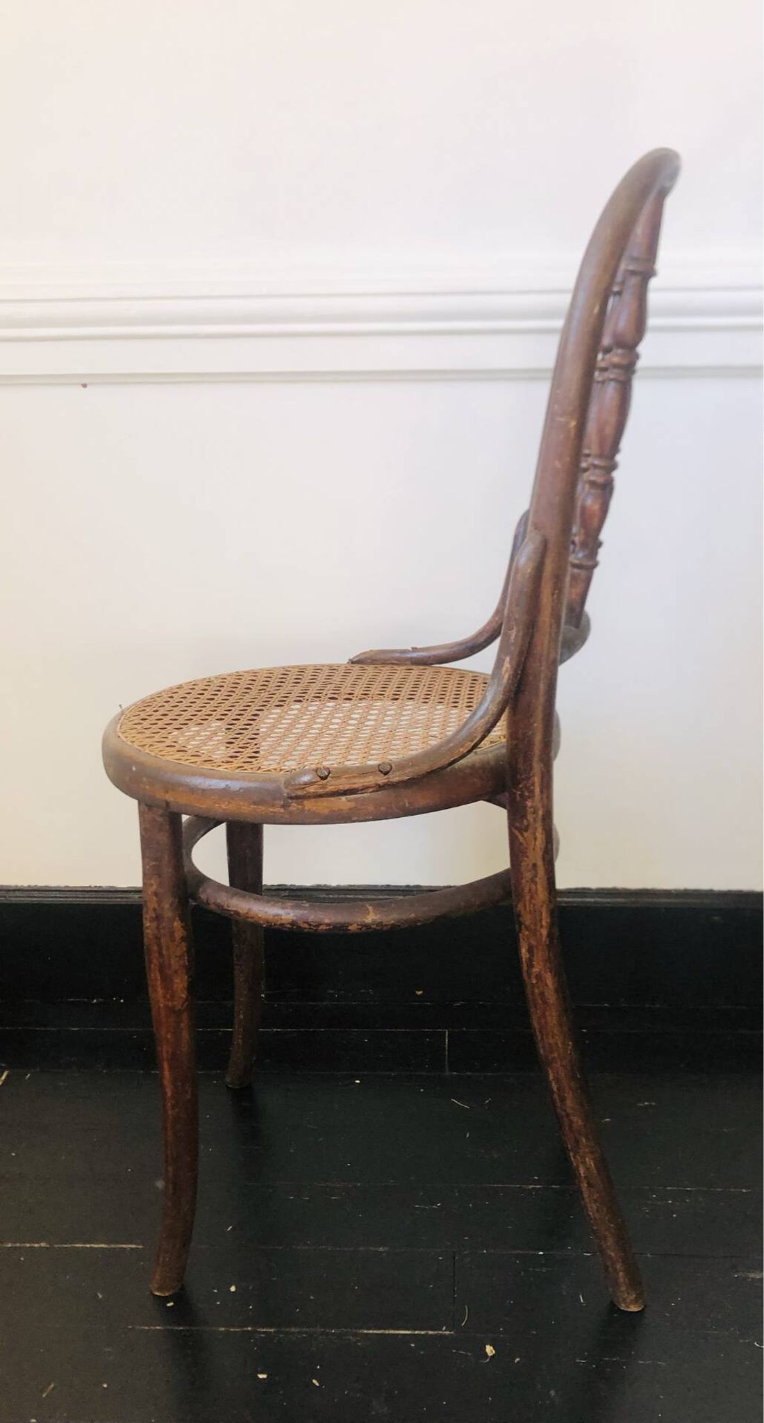 Paire de chaises signées Thonet