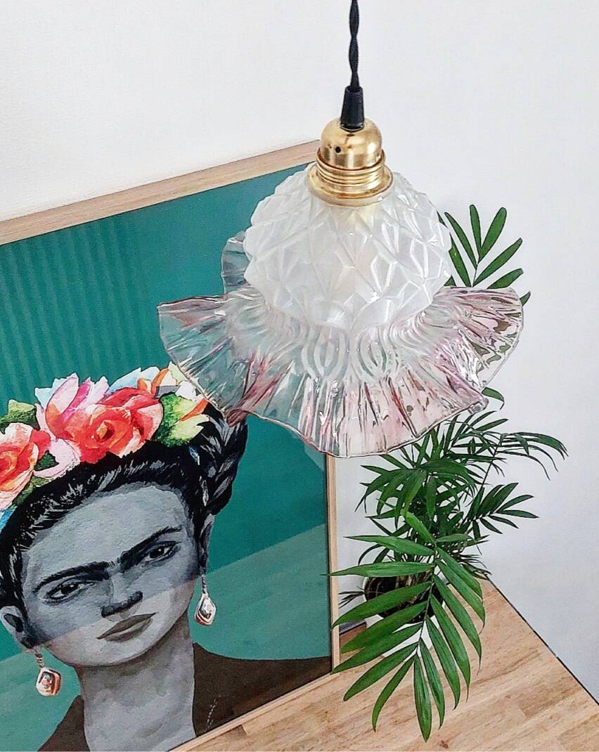 Vintage flower pendant light