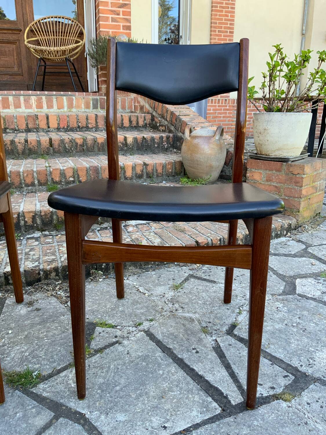 4 Scandinavian black leatherette chairs