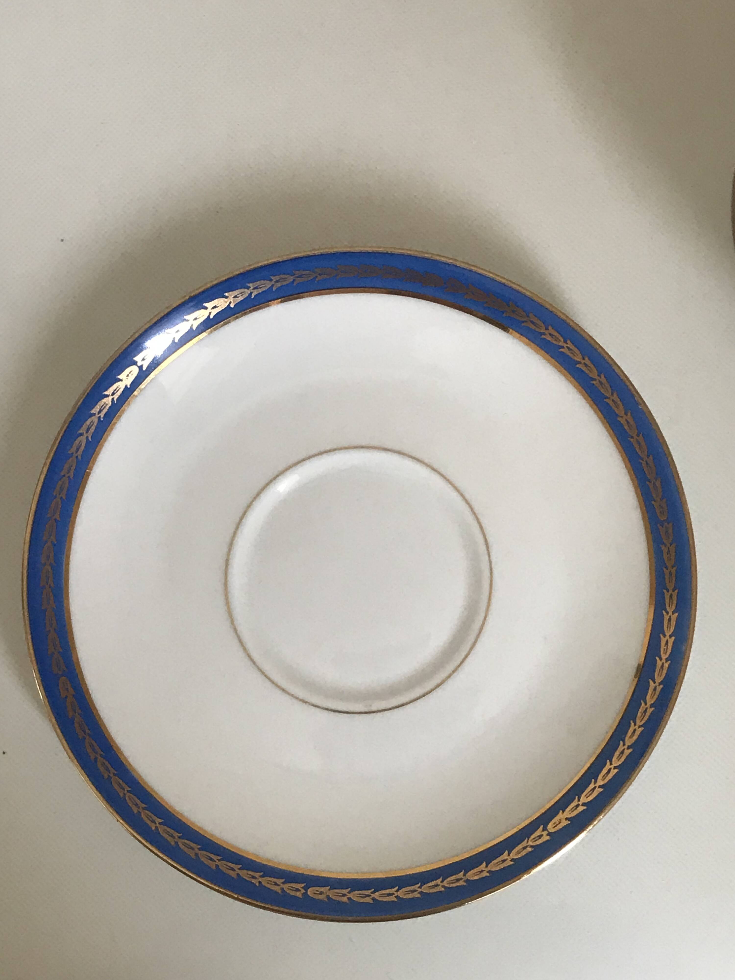 Porcelain cup