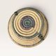 Panier couvert d'artisanat africain
