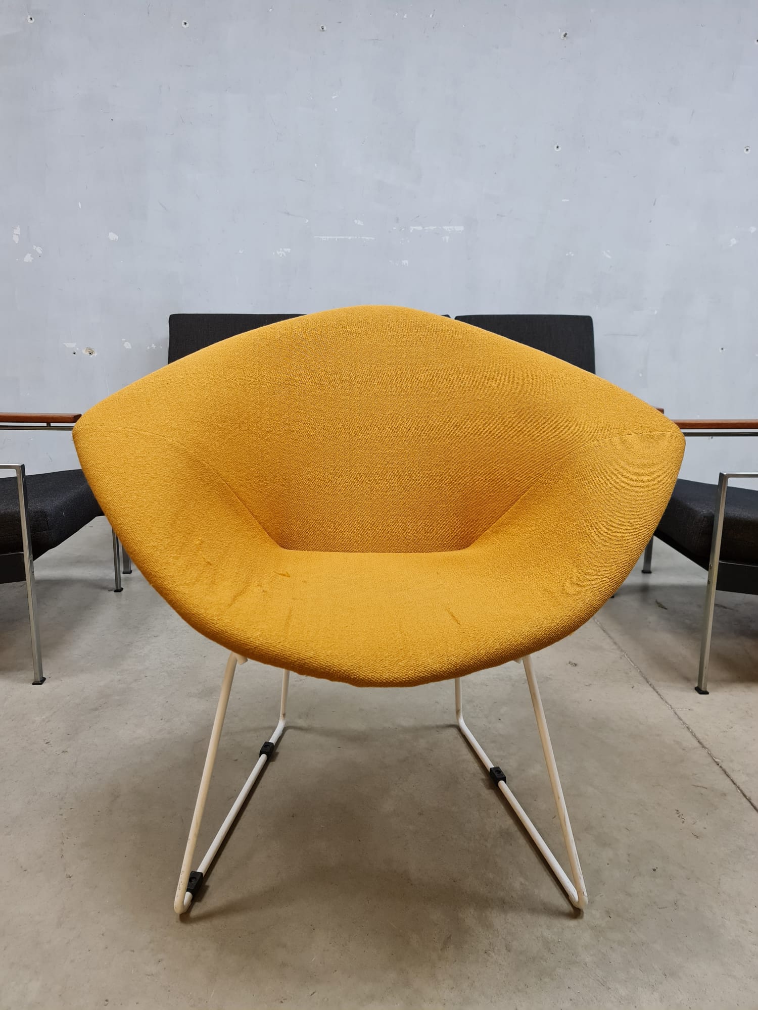 Diamond wire chair Harry Bertoia Knoll