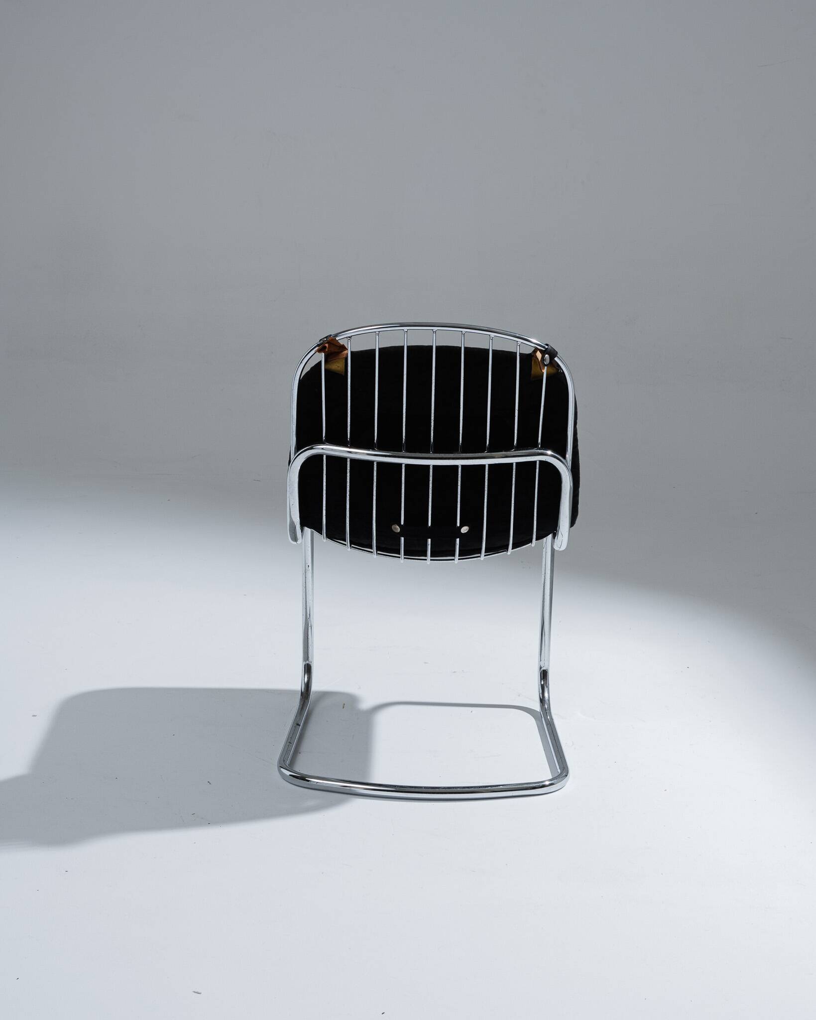 Chaise en velours noir, Gastone Rinaldi, 1970s