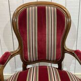 Napoleon III armchair from the end of the 19th century in walnut