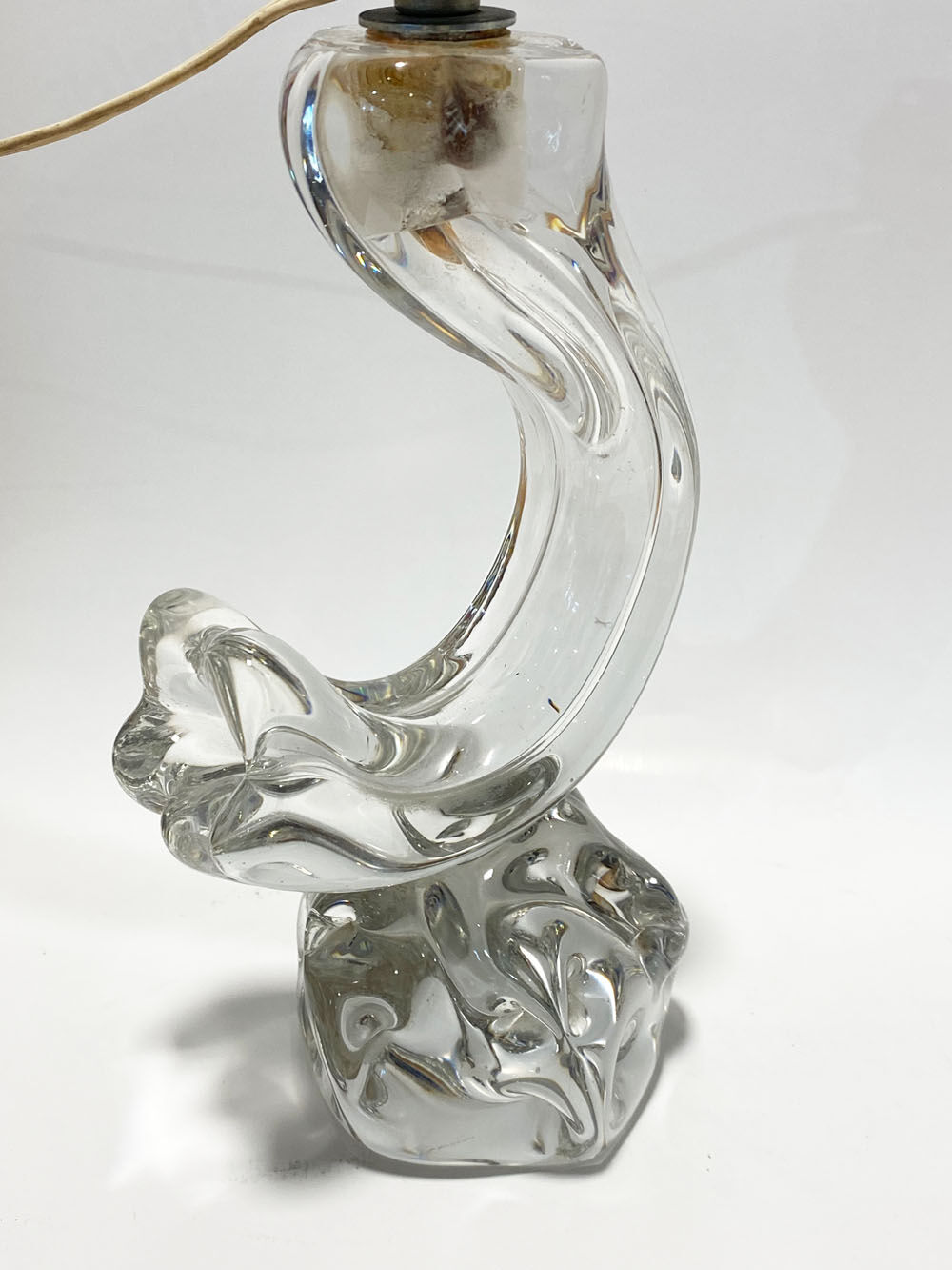 Lamp foot signed Daum France. Horn of plenty. 25 cm