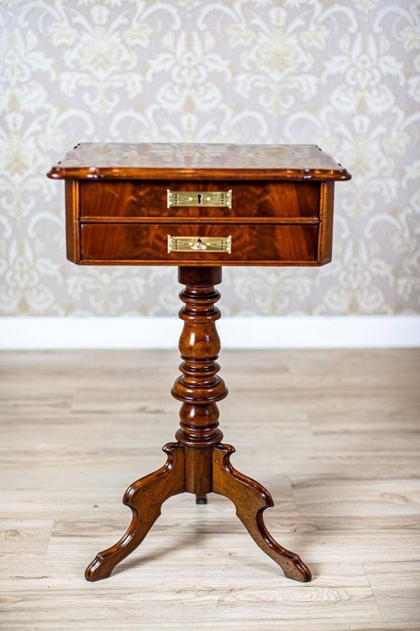 Table de couture antique Louis Philippe avec plateau marqueté, 1860