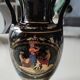 Vase amphore antique grec estampillé motifs scènes de vie de la mythologie grec. incrustations or