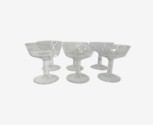 Ensemble de 6 coupes à champagne gravées