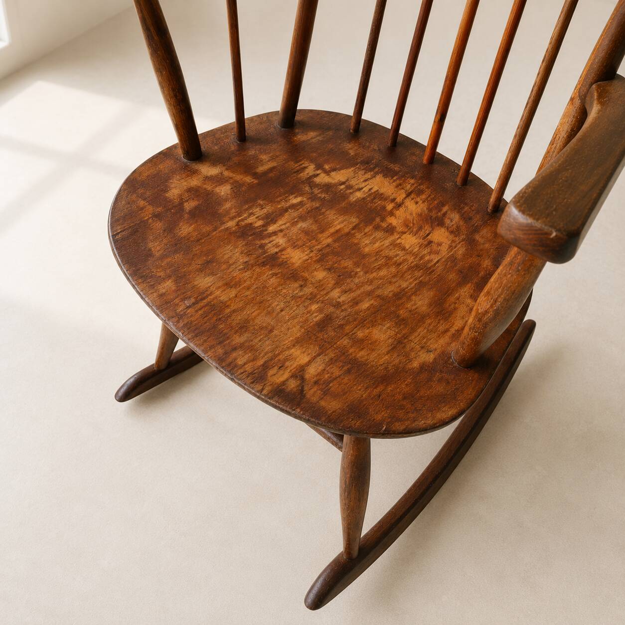 Fauteuil à bascule / Rocking Chair vintage en hêtre 1960 par Stol Kamnik