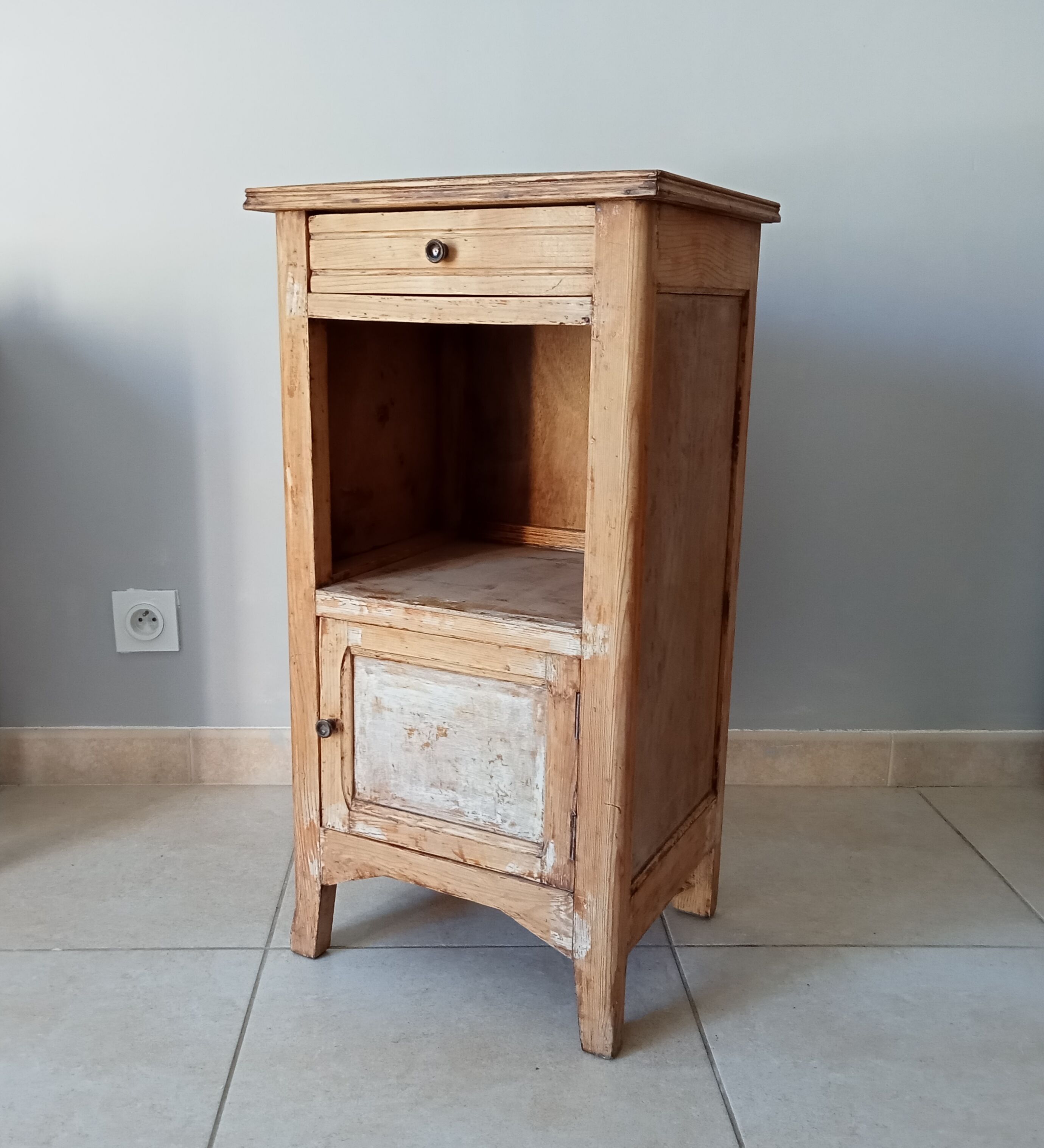 Art Deco side table 50s