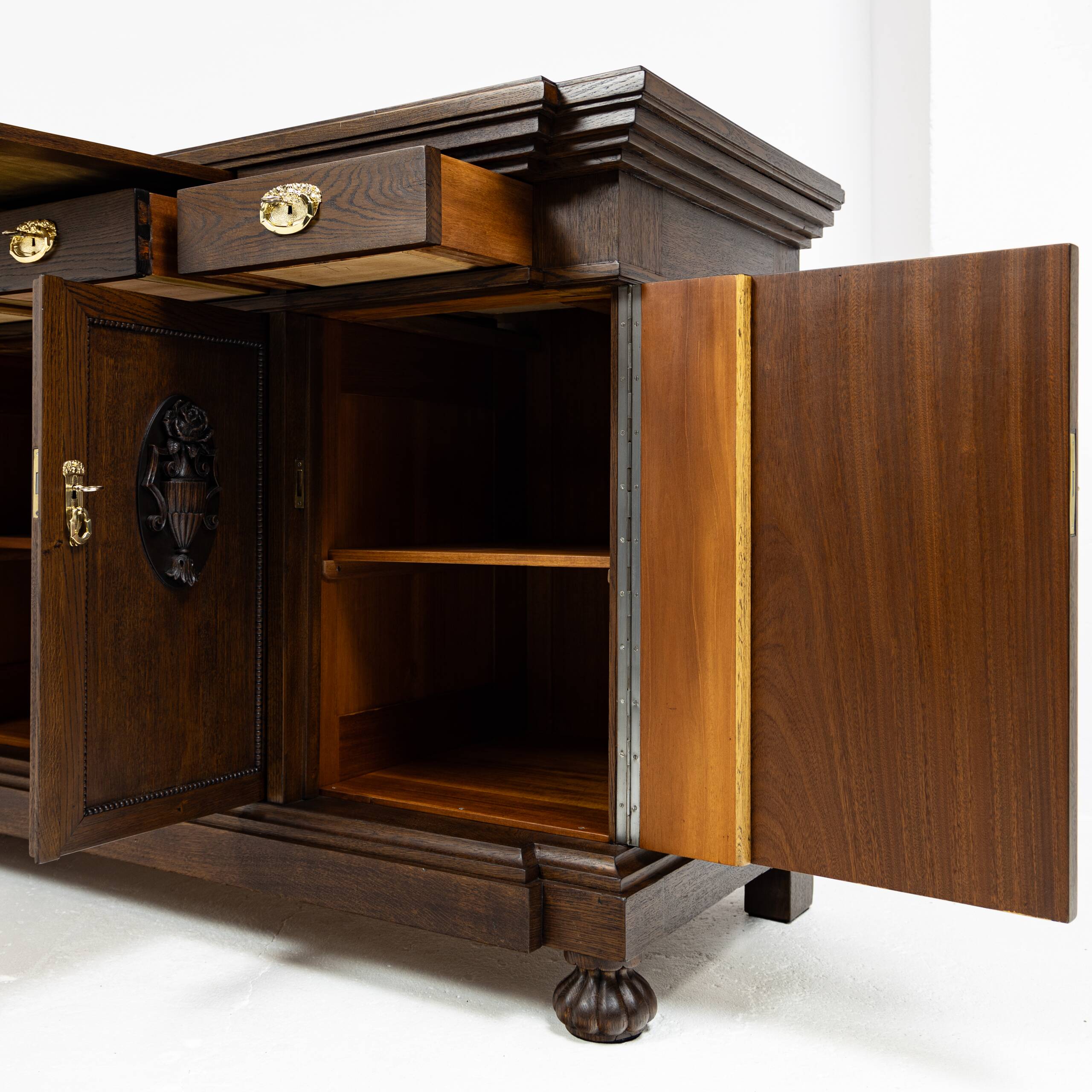 Large buffet with 4 doors in oak and mahogany - early 20th century