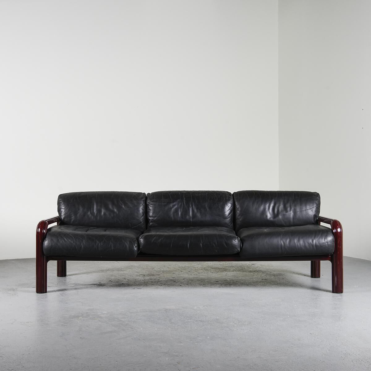 Canapé cuir 54A par Gae Aulenti pour Knoll, circa 1975