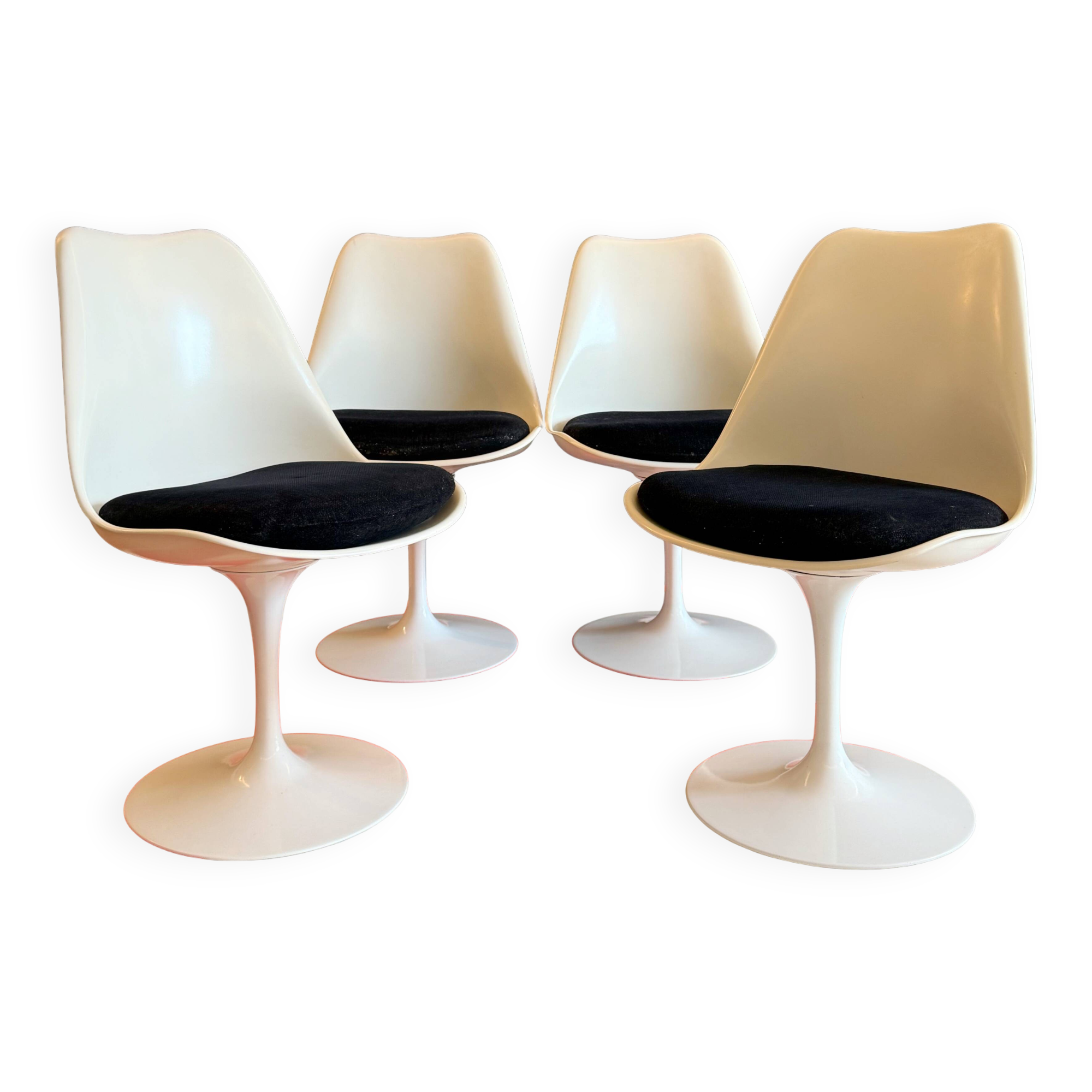Series of 4 Tulip chairs by Eero Saarinen.  Knoll International