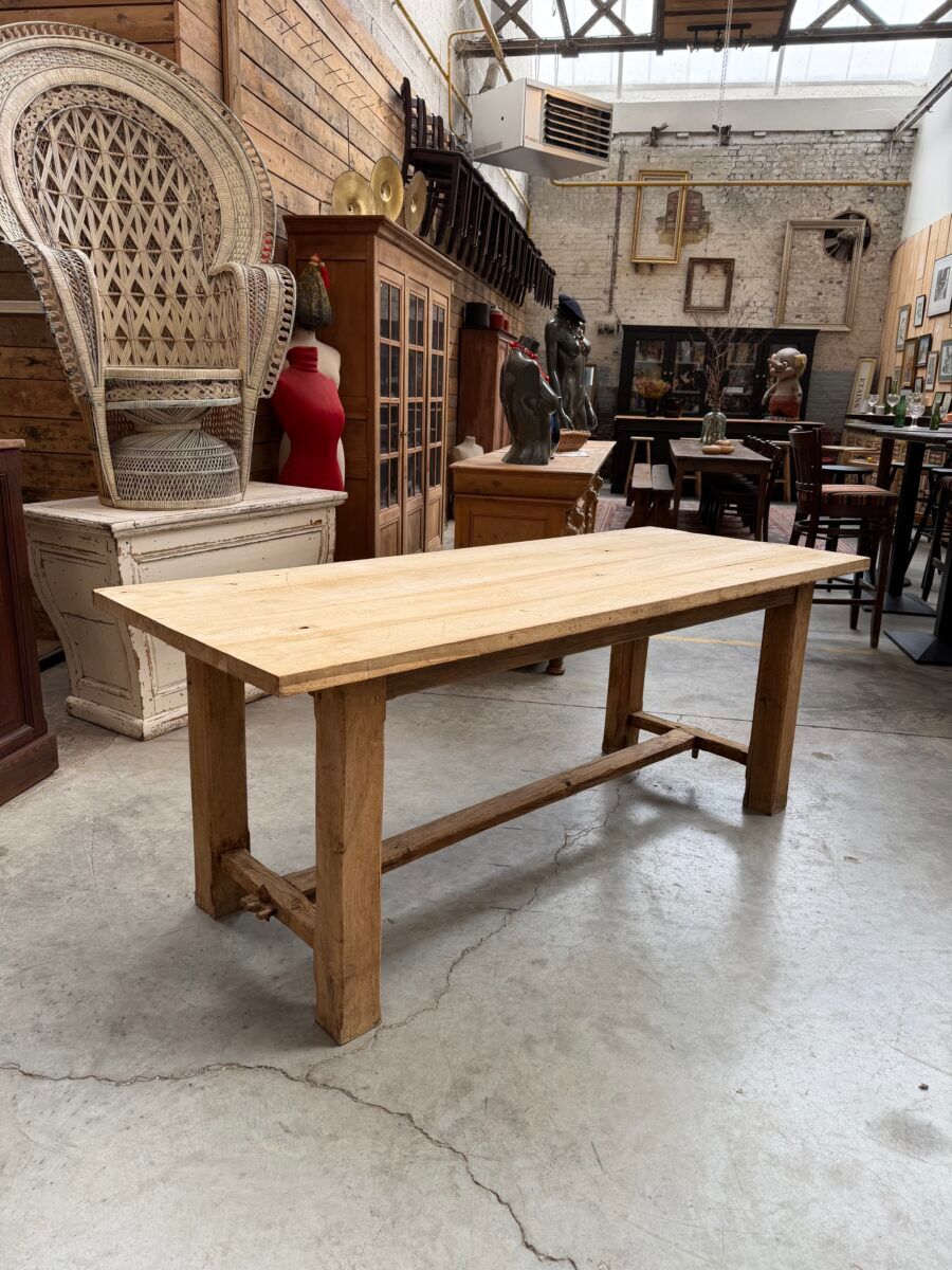 Mid-20th century oak farmhouse table