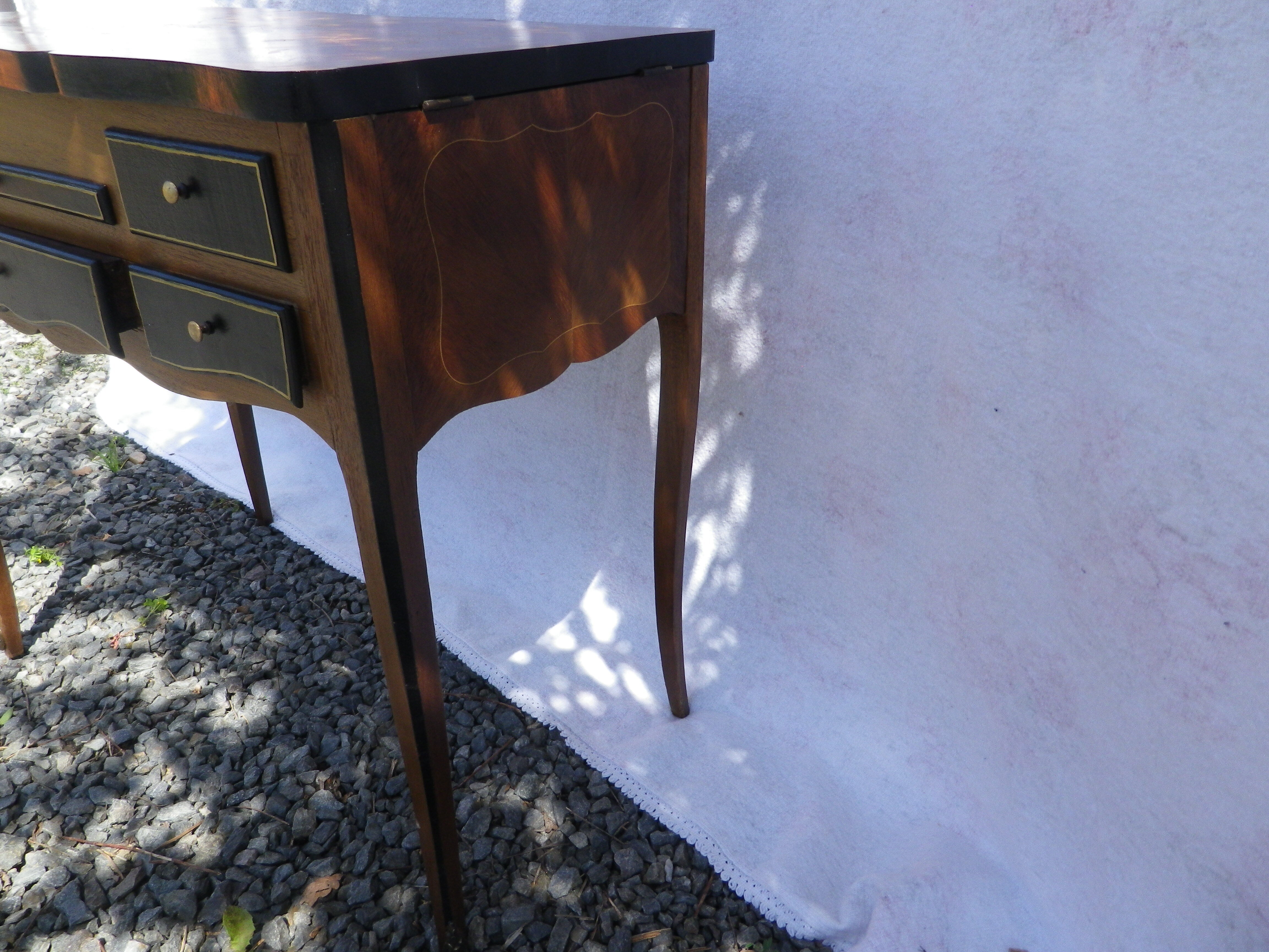 inlaid dressing table louis VI style
