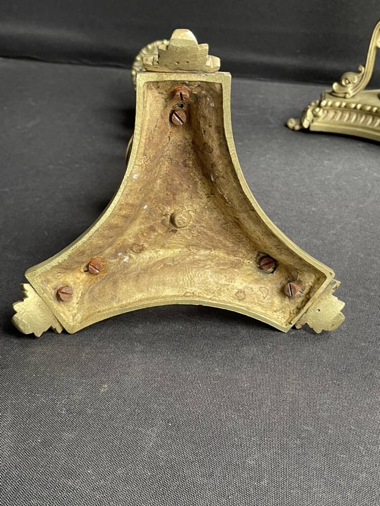 Pair of 19th century candlesticks – Gilt bronze