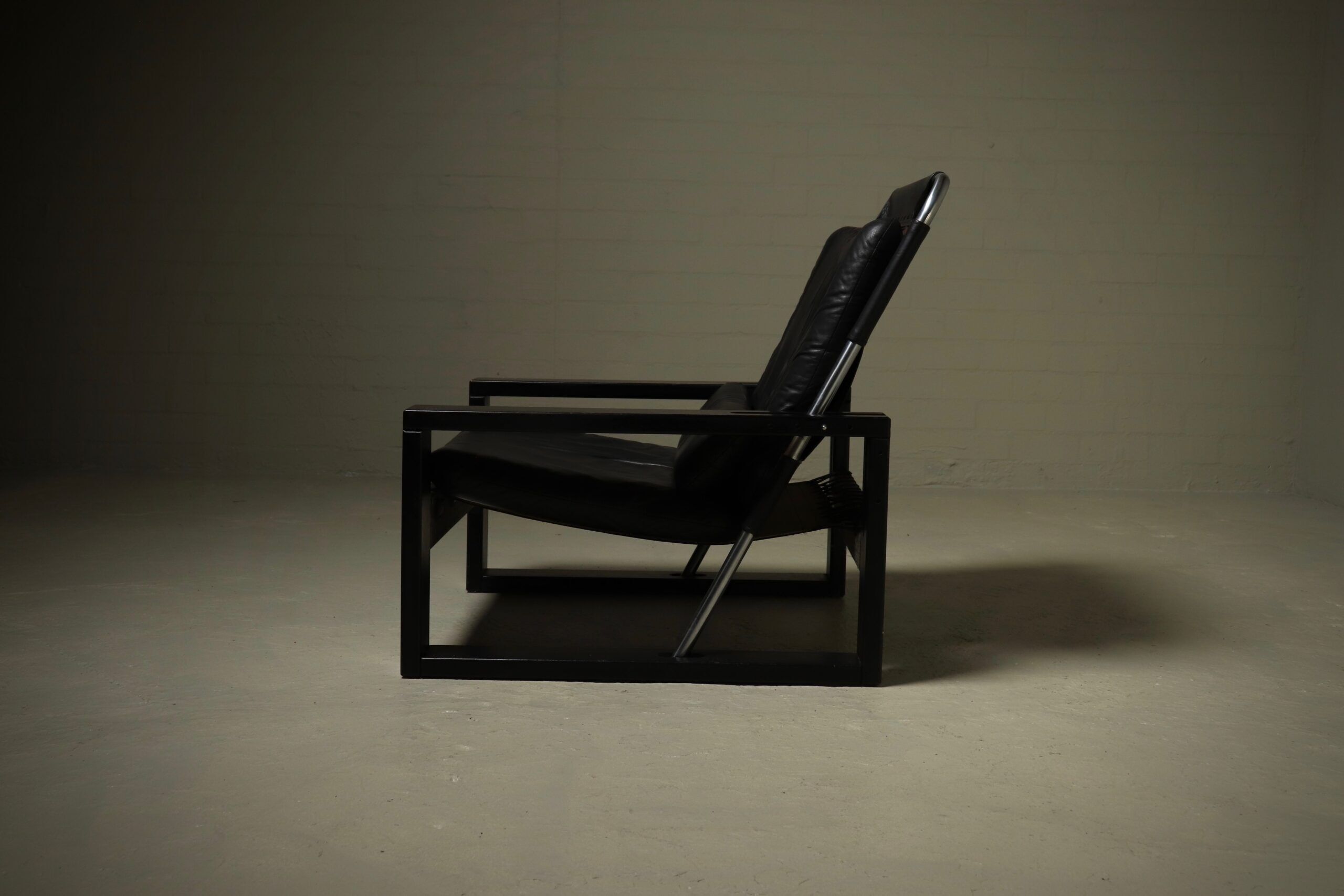 Brutalist lounge chair by Sonja Wasseur 1970s