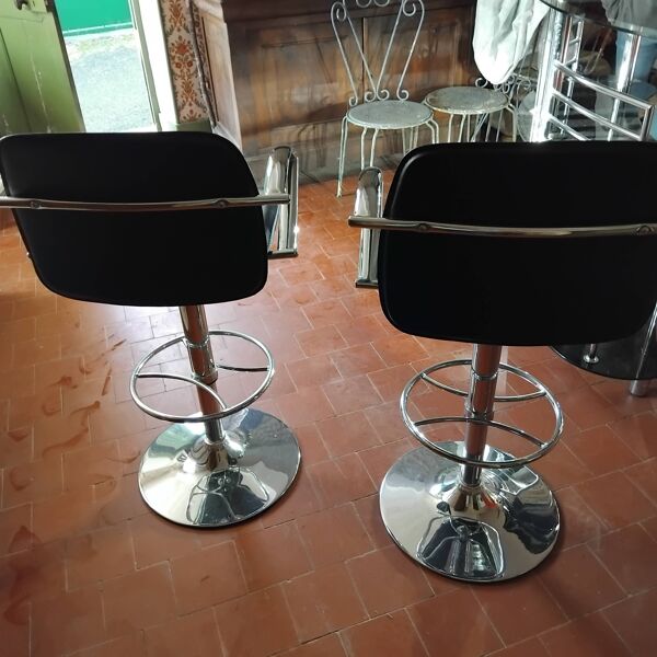 Ensemble Bar étagère verre trempé et 2 tabourets